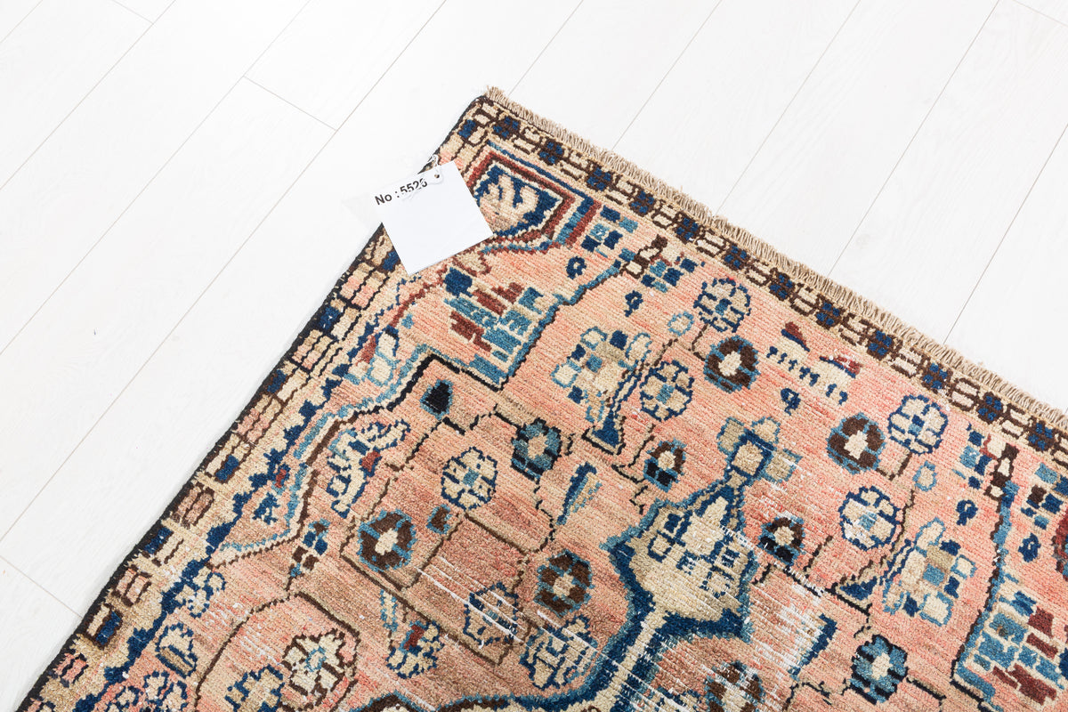 Antique Distressed Peach Floral Medallion Hand-Knotted Area Rug – 5' 9" x 3' 2" (176 x 97 cm)