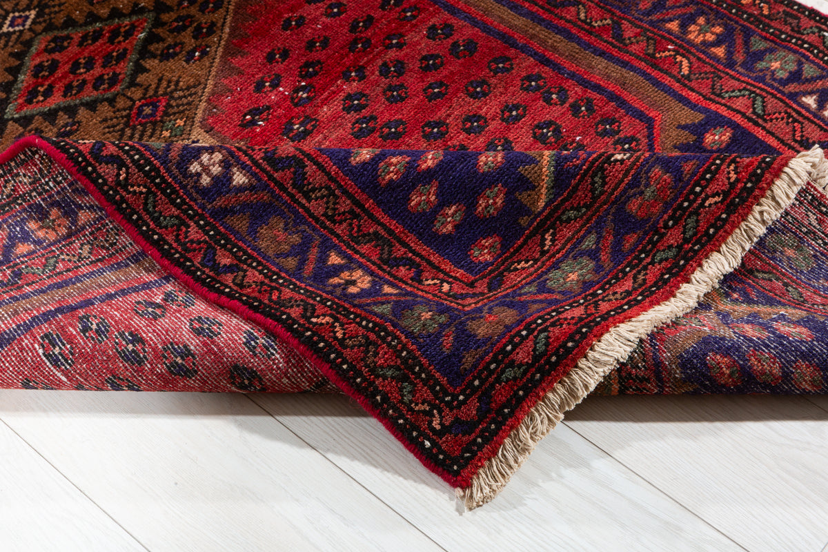 Vintage Rust Red and Navy Blue Elongated Medallion Hand-Knotted Area Rug – 5' 10" x 3' 7" (179 x 109 cm)