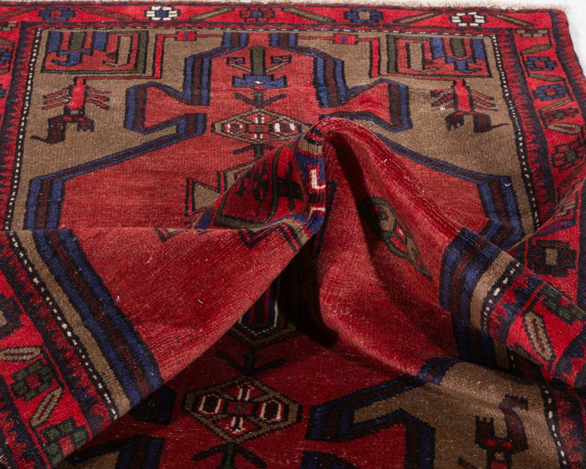 Tapis vintage rouge et brun Stepped à médaillon géométrique – 6' 2" x 3' 3" (189 x 98 cm)