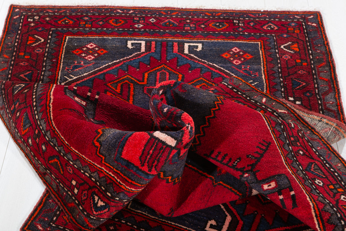 Vintage Red Large Central Medallion Hand-Knotted Area Rug – 6' 9" x 3' 3" (207 x 100 cm)