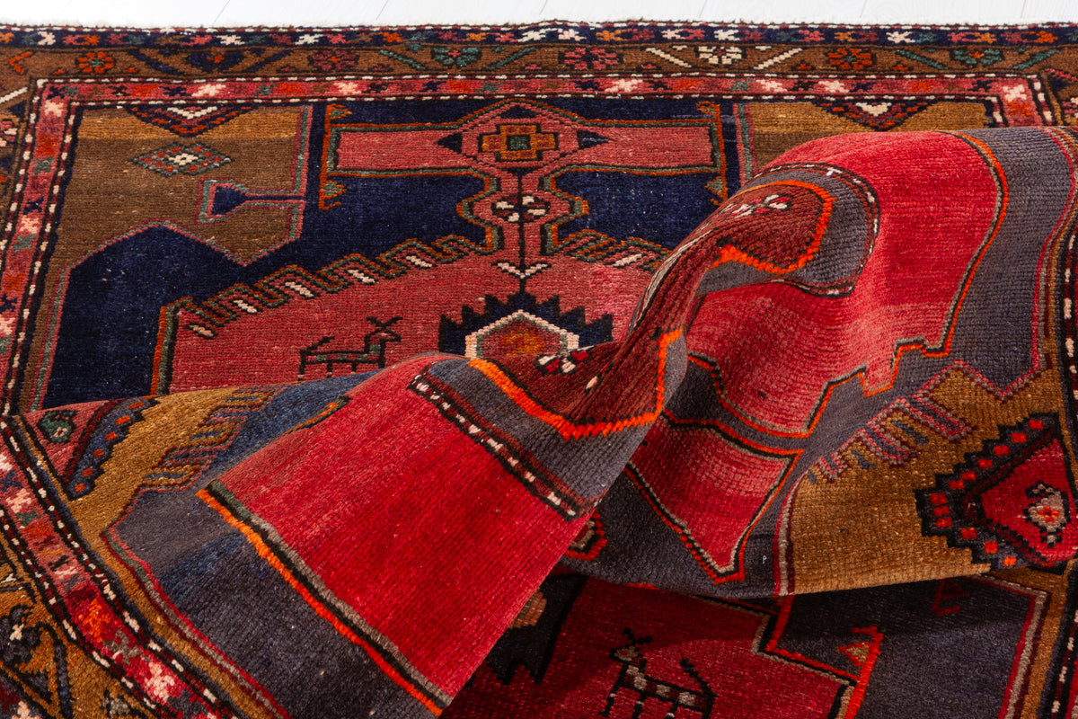 Tapis vintage rouge et Golden brun Columned à médaillon géométrique – 6' 10" x 3' 8" (208 x 111 cm)