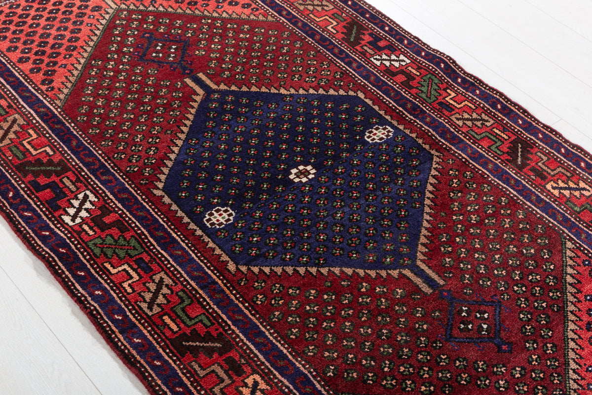 Vintage Rust Red & Pink Three-Part Medallion Design Hand-Knotted Area Rug – 6' 7" x 3' 5" (201 x 104 cm)