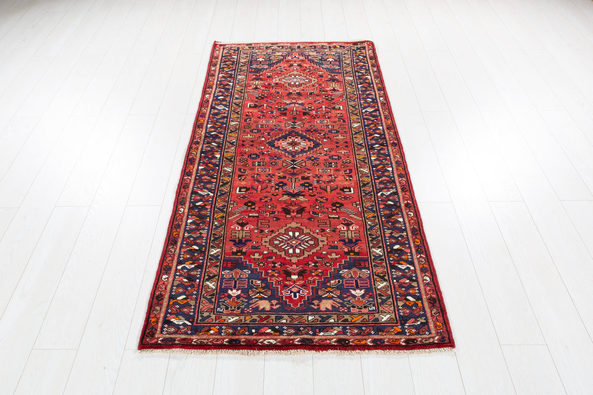 Vintage Rust Red Fine-Motif Geometric Medallion Hand-Knotted Area Rug – 6' 4" x 3' 2" (194 x 96 cm)