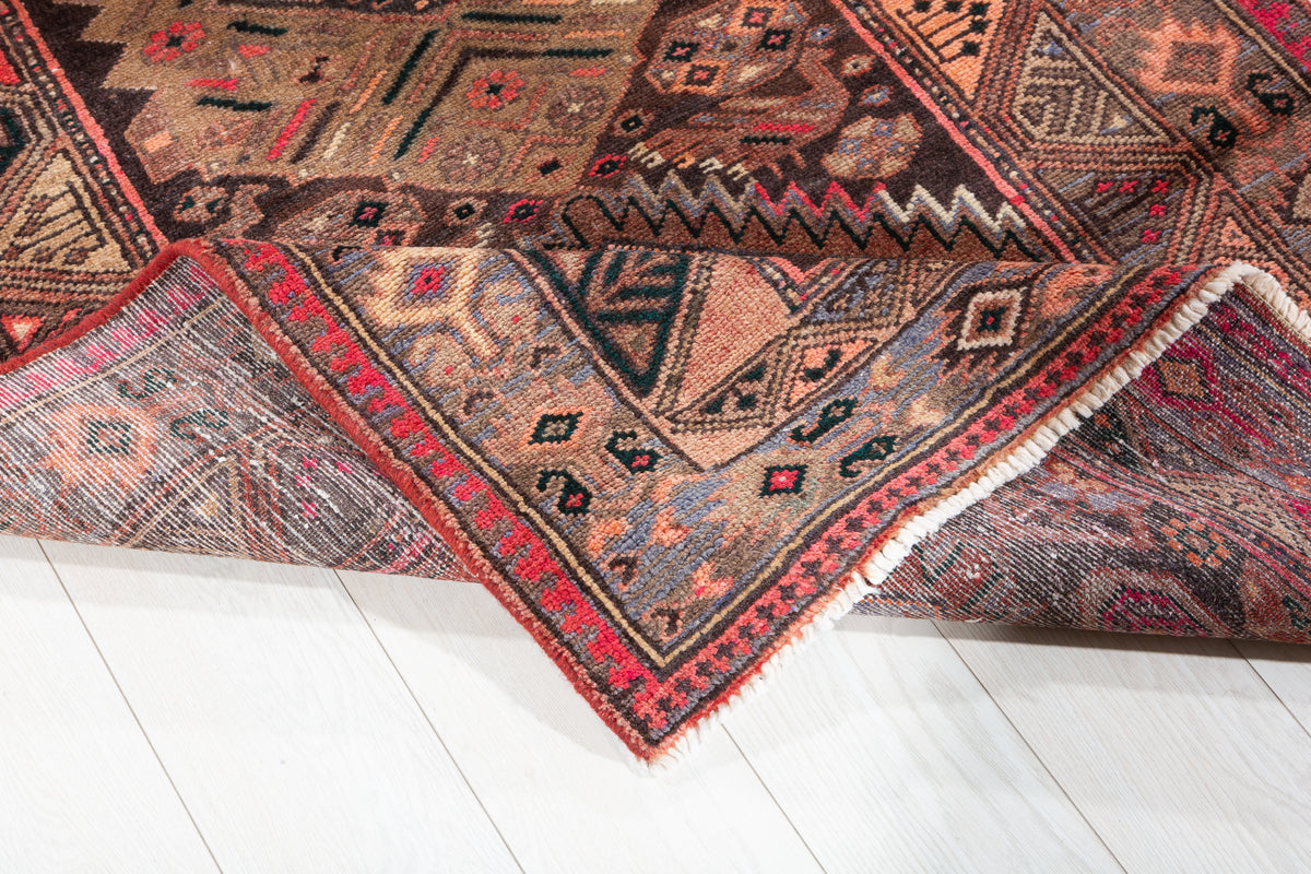 Vintage Faded Camel Brown Geometric Medallion Hand-Knotted Area Rug – 6' 9" x 3' 7" (205 x 108 cm)