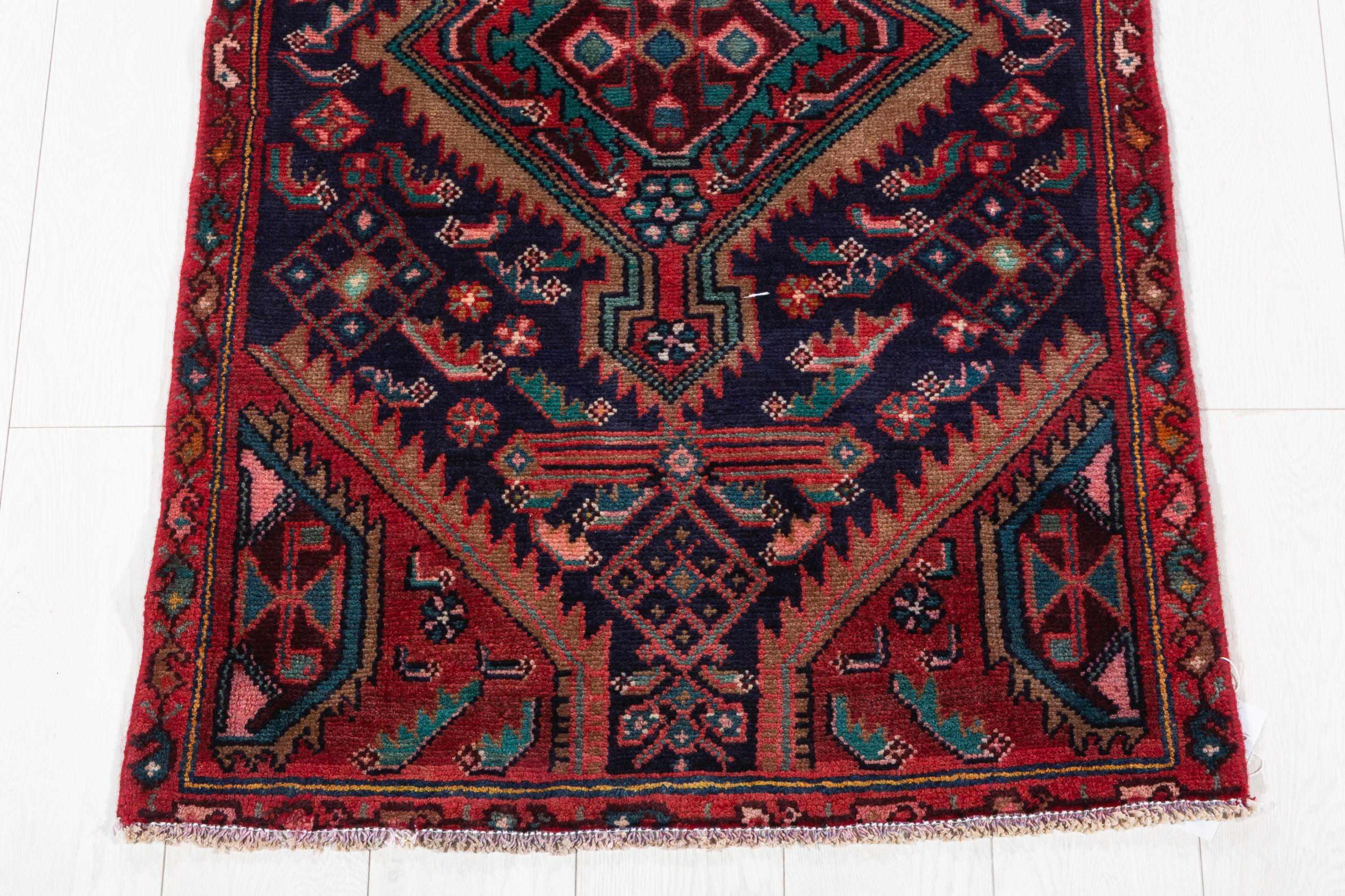 Vintage Geometric Medallion Narrow Runner Rug, Navy Blue – 8' 7" x 2' 5" (262 x 74 cm)