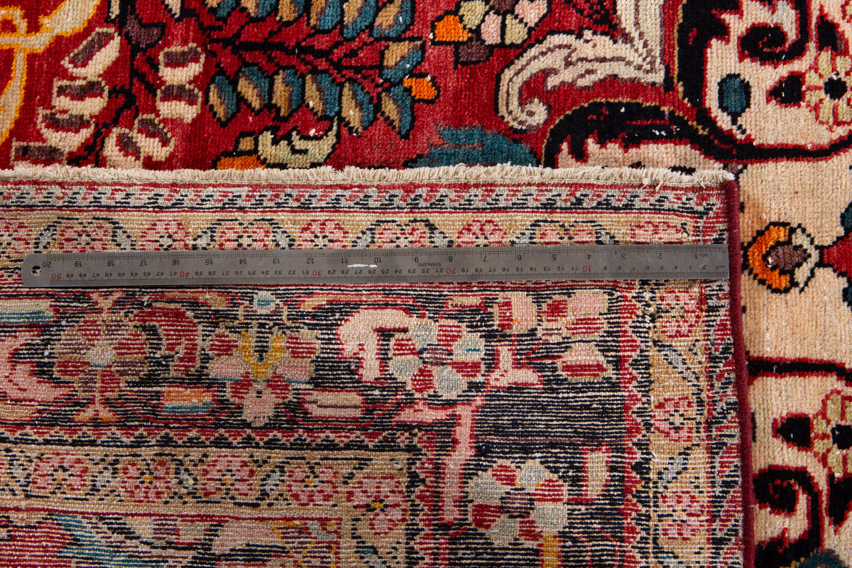 Rare Collectible Antique Red Floral Medallion Wool Rug – 6' 8" x 5' 6" (203 x 168 cm)