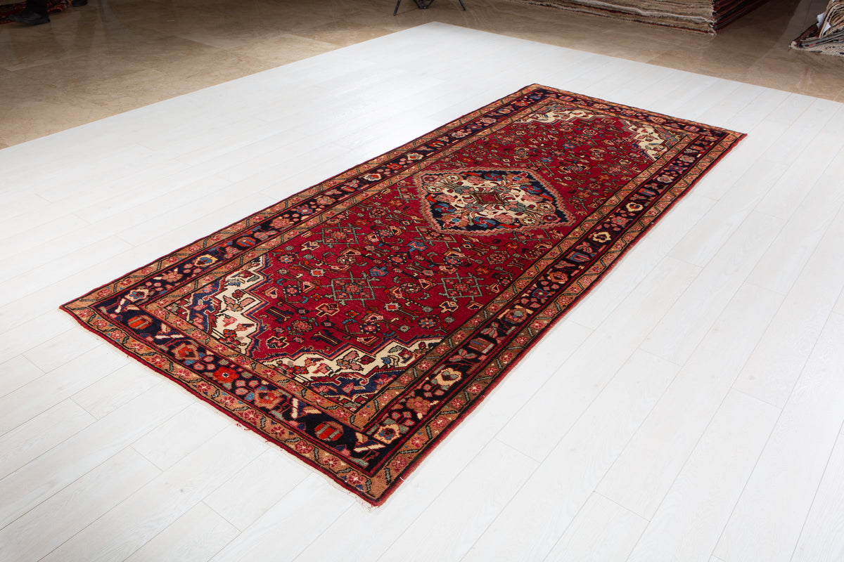 Vintage Red Wool Rug – 10' 1" x 4' 4" (308 x 133 cm)