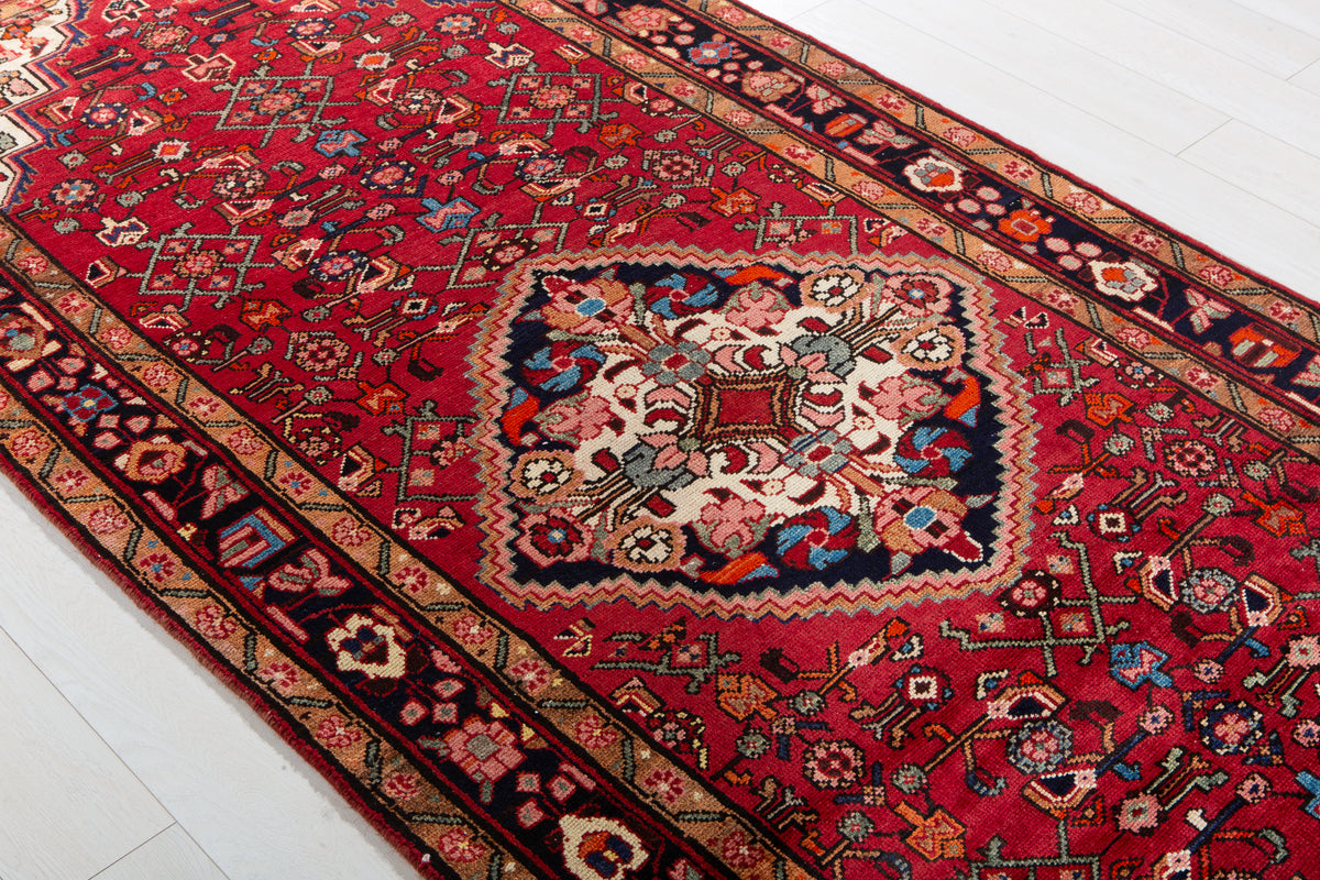 Vintage Red Wool Rug – 10' 1" x 4' 4" (308 x 133 cm)