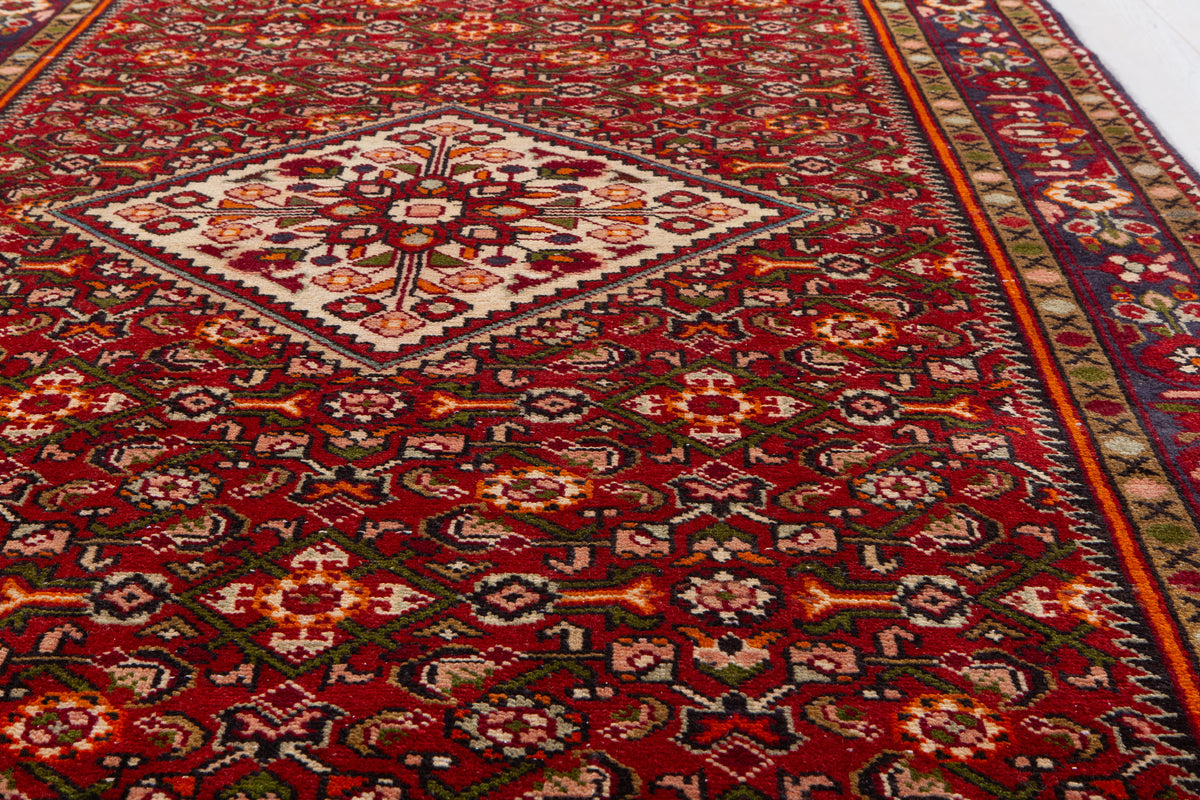 Vintage Red & Beige Wool Rug – 9' 9" x 5' 2" (296 x 157 cm)