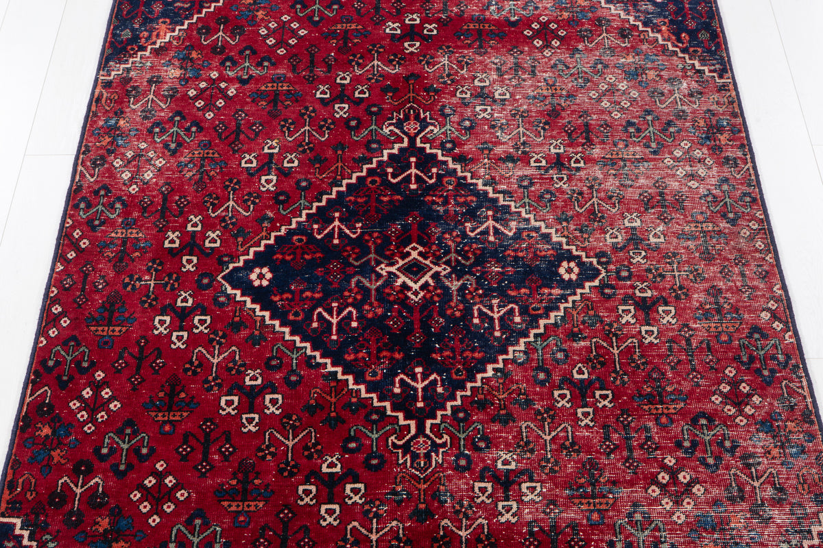 Antique Red Geometric Medallion Wool Rug – 7' 10" x 4' 11" (238 x 149 cm)