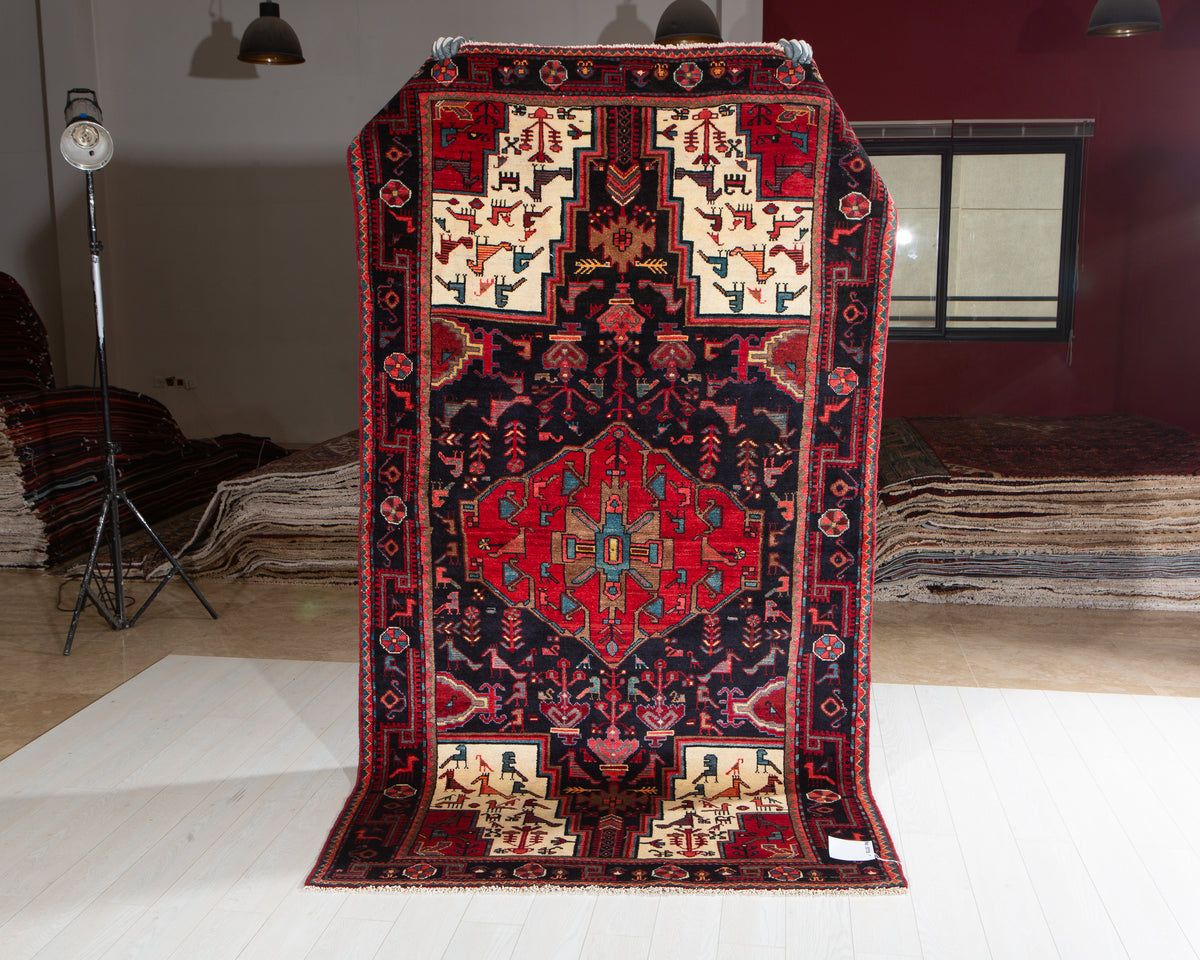 Vintage Deep Navy Blue & Red Geometric Medallion Wool Rug – 8' 6" x 4' 9" (260 x 146 cm)