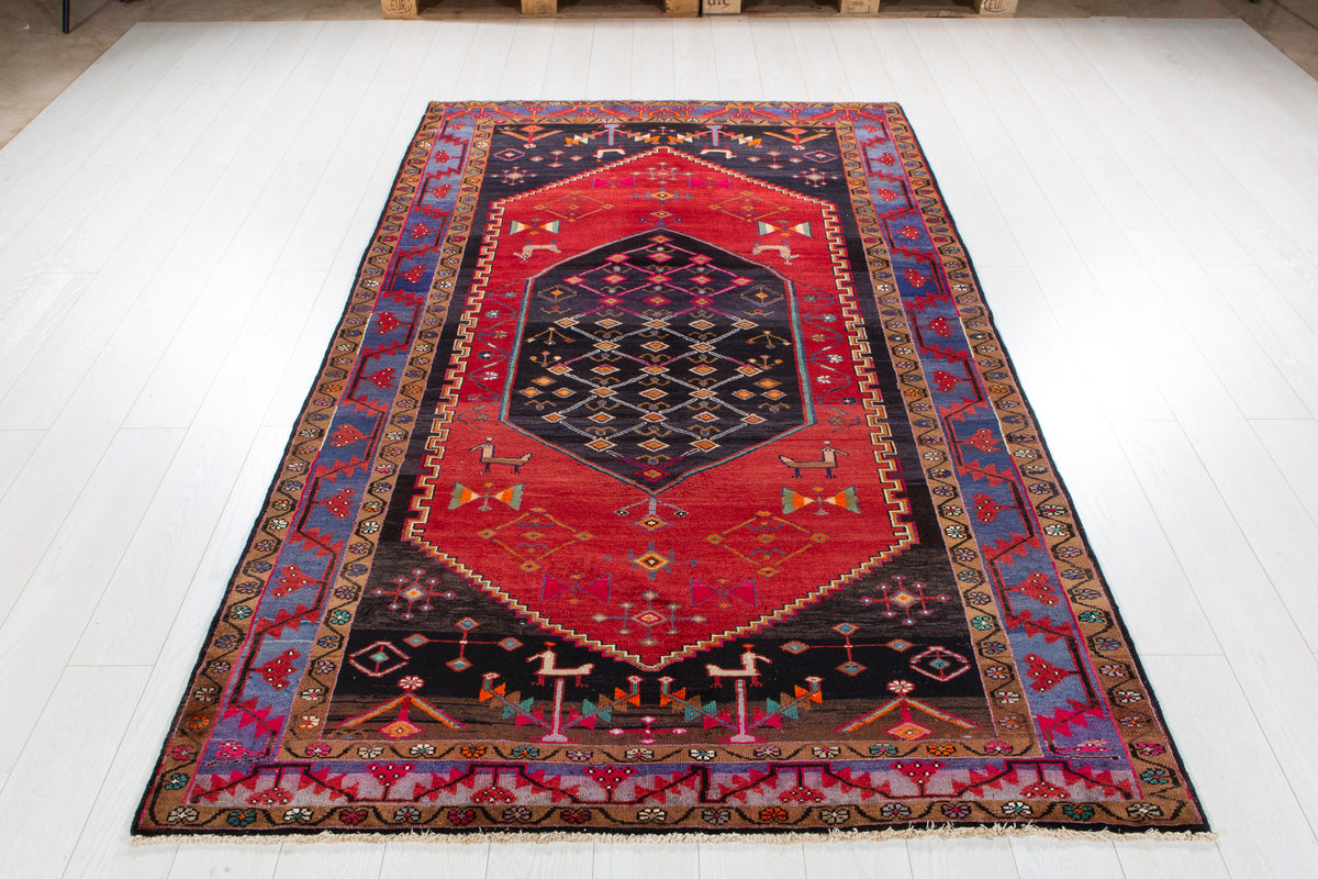 Collectible Vintage Red & Navy Blue Geometric Medallion Wool Rug – 8' 4" x 5' 0" (253 x 152 cm)