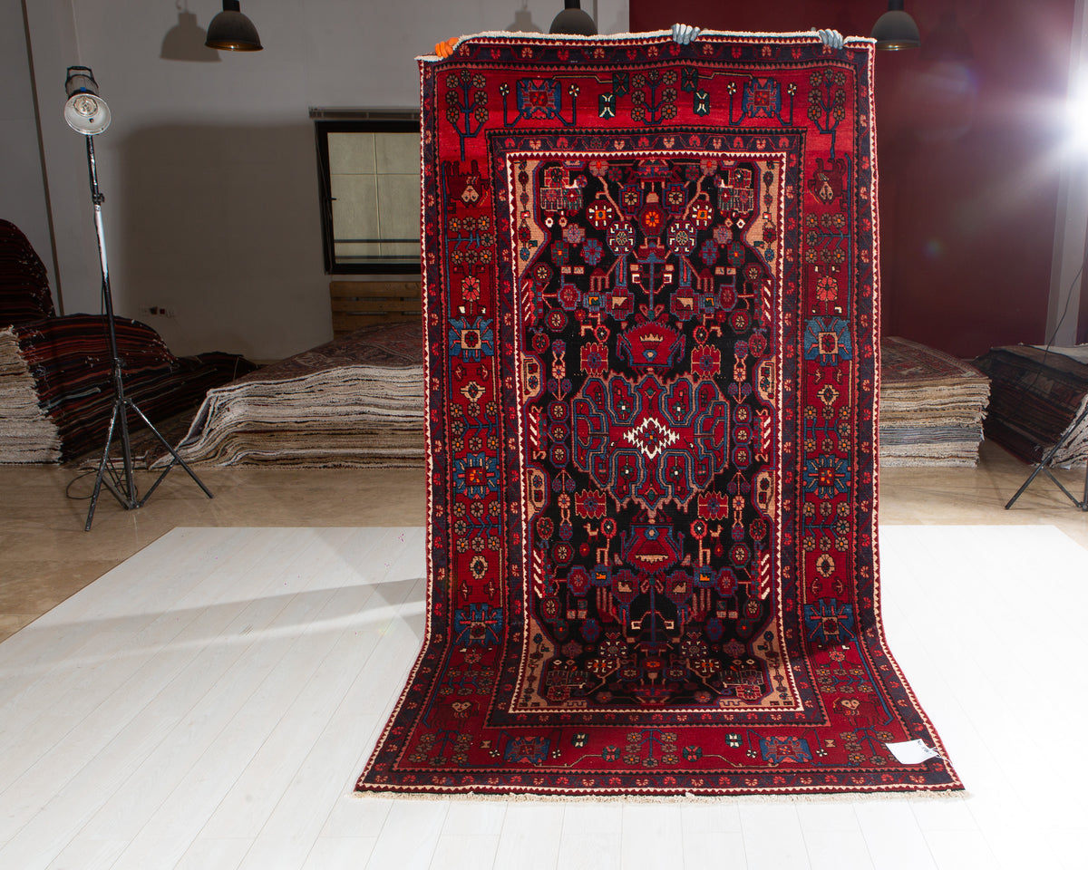 Vintage Black & Red Geometric Allover Wool Rug – 9' 10" x 5' 3" (300 x 161 cm)