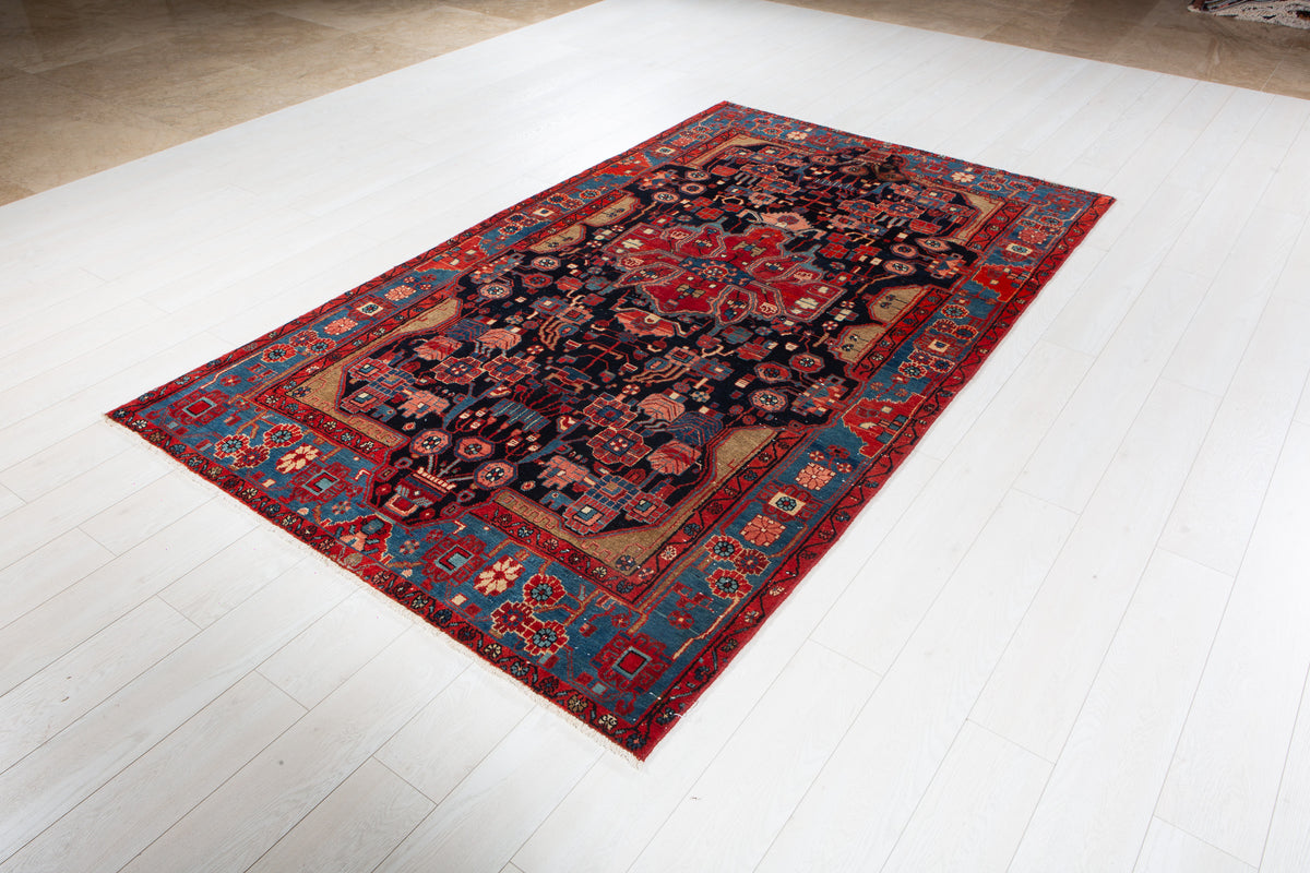 Antique Deep Navy Blue & Red Geometric Medallion Wool Rug – 8' 5" x 5' 0" (257 x 153 cm)