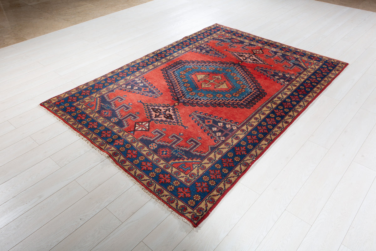 Vintage Orange Red & Blue Geometric Medallion Wool Rug – 7' 5" x 5' 3" (226 x 160 cm)