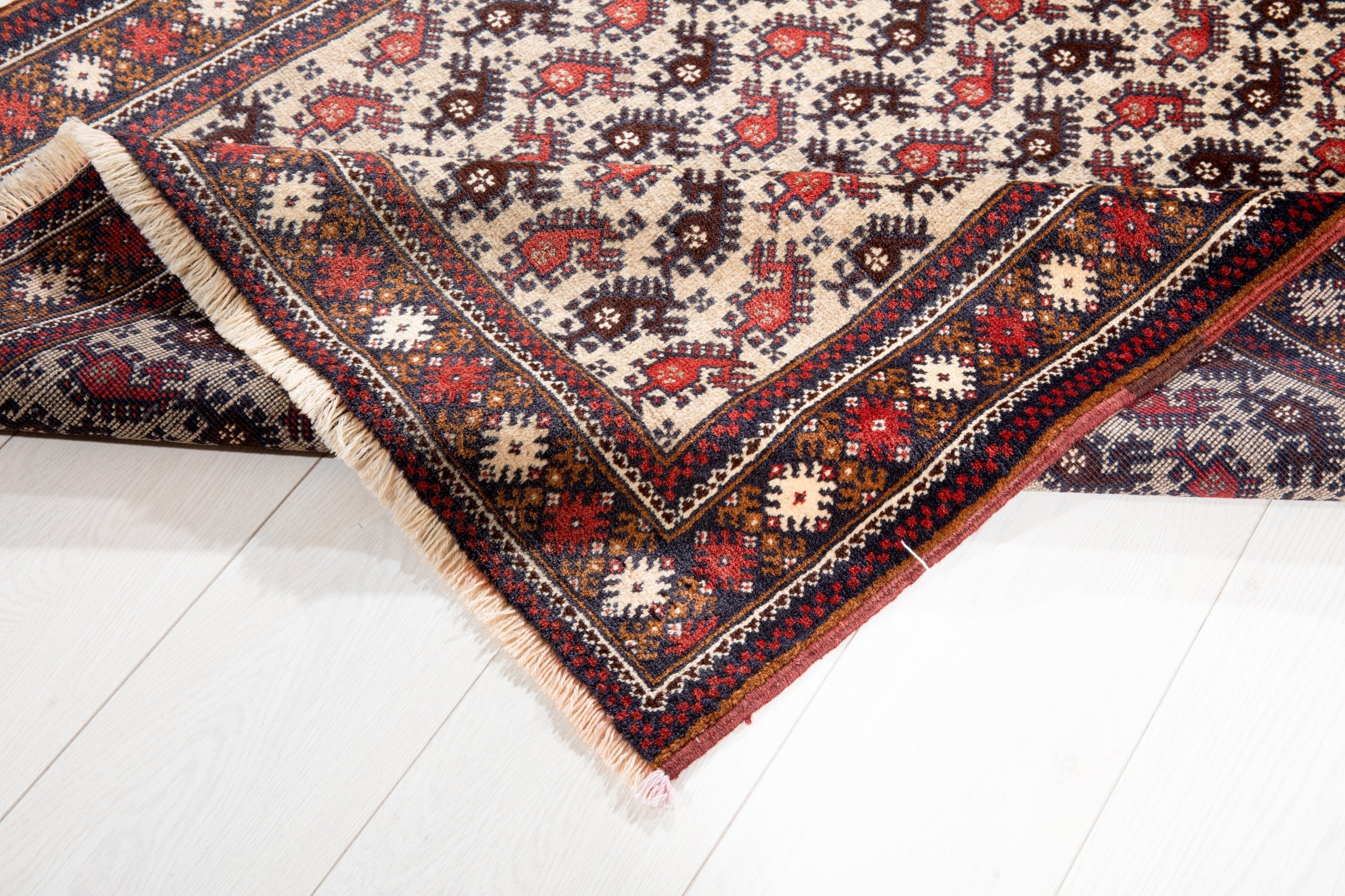 Hand-Knotted Vintage Wool Area Rug – 5' 8" x 3' 1" (172 x 95 cm) - Yasi & Fara