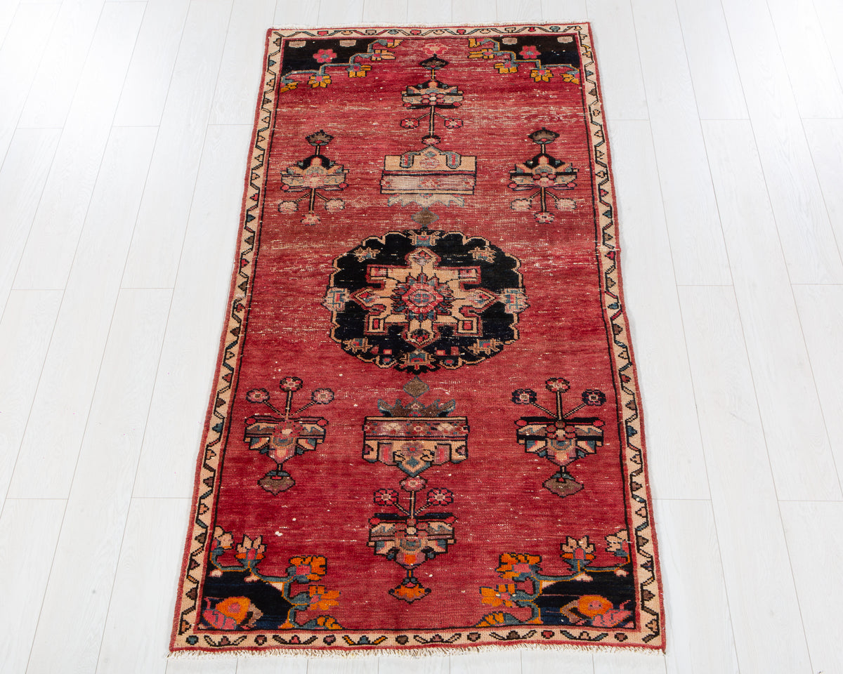 Antique Malayer wool rug in Red, 198 x 102 cm