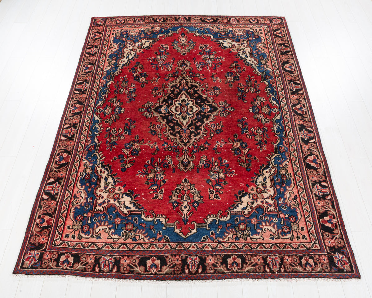 Vintage Hamadan Red Floral Rug, 7x9 – 9' 4" x 6' 9" (285 x 206 cm) – main view