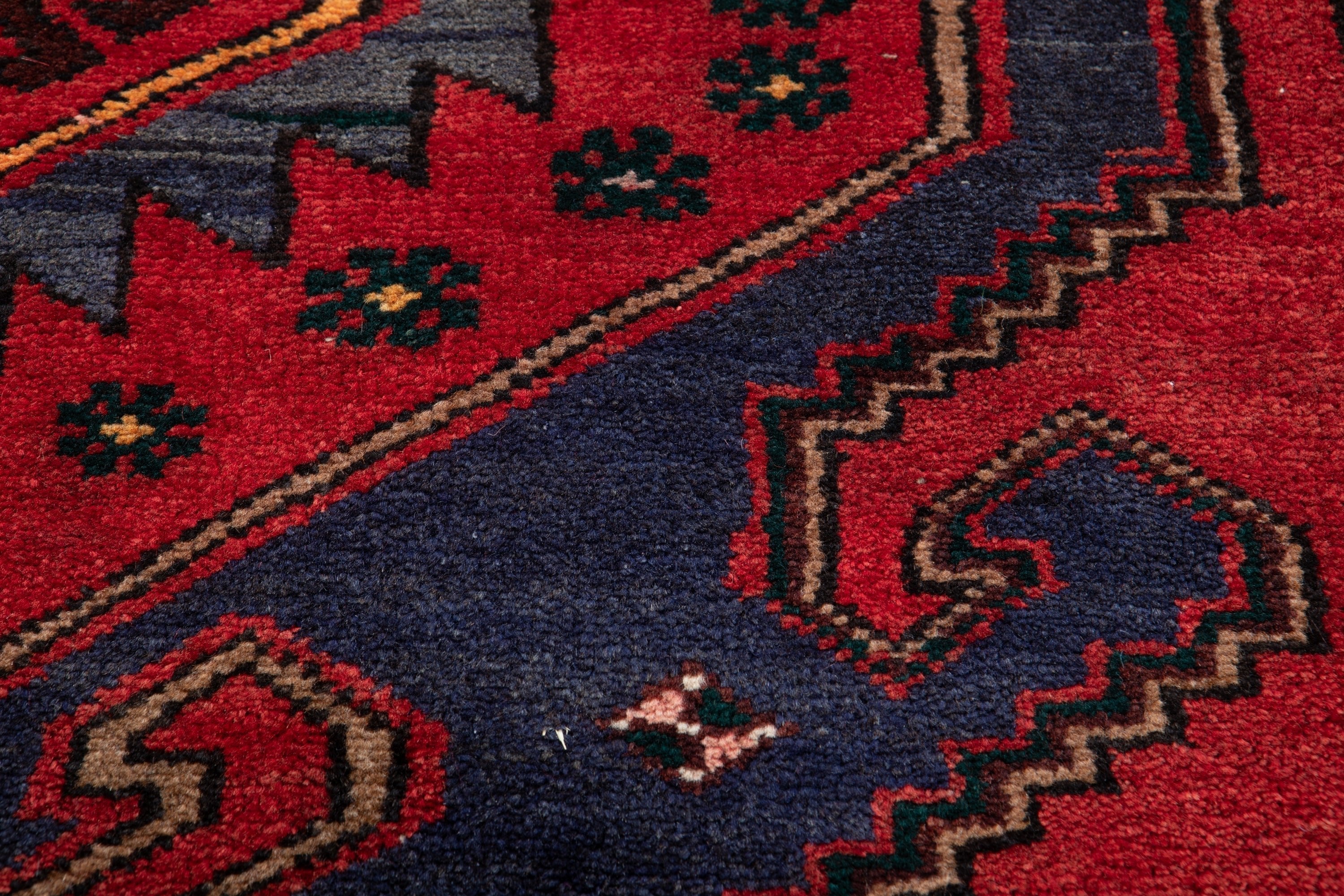 Hand-Knotted Vintage Wool Runner Rug – 9' 11" x 3' 9" (303 x 114 cm) - Yasi & Fara