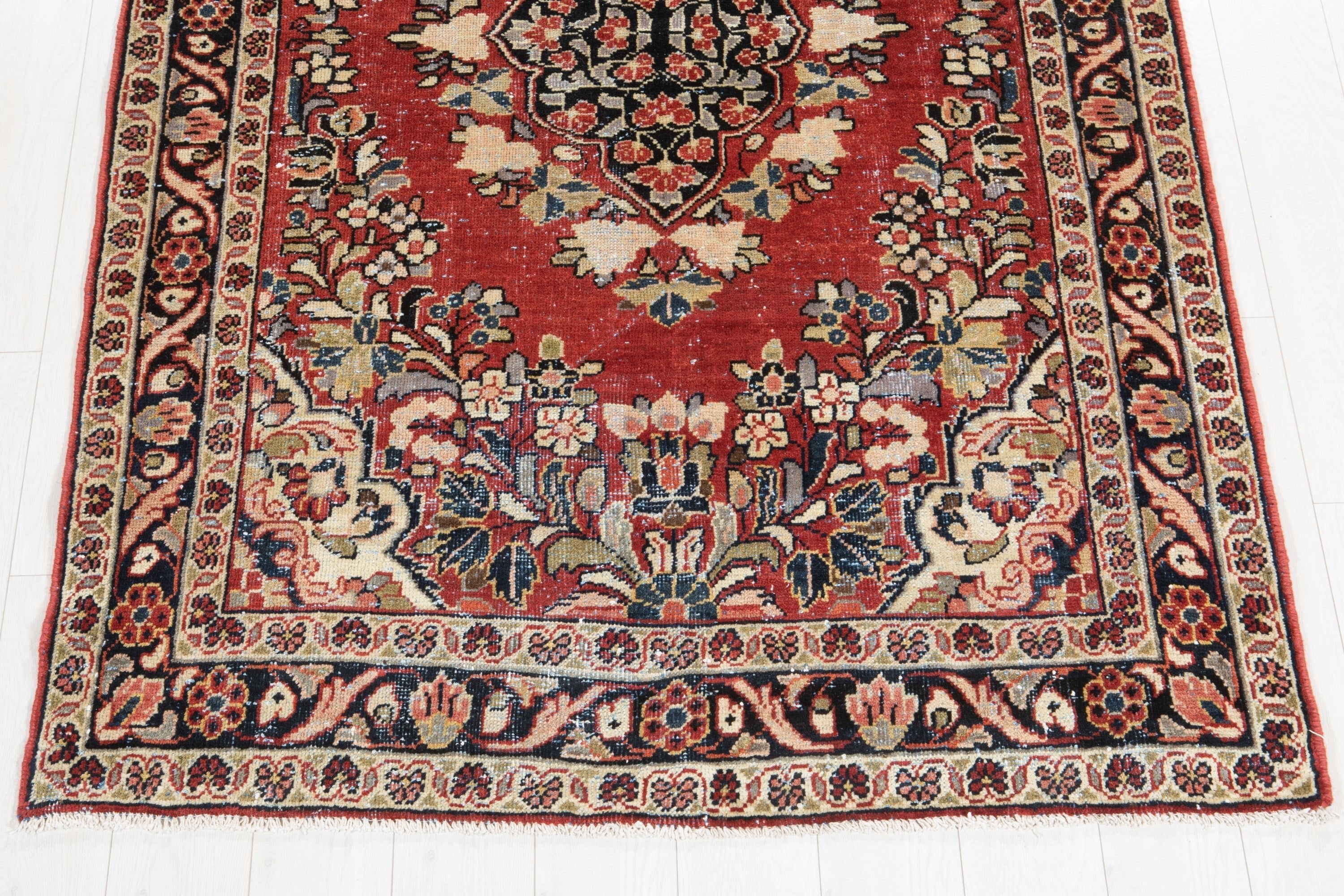 Hand-Knotted Vintage Wool Area Rug – 7' x 4' 6" (212 x 137 cm) - Yasi & Fara