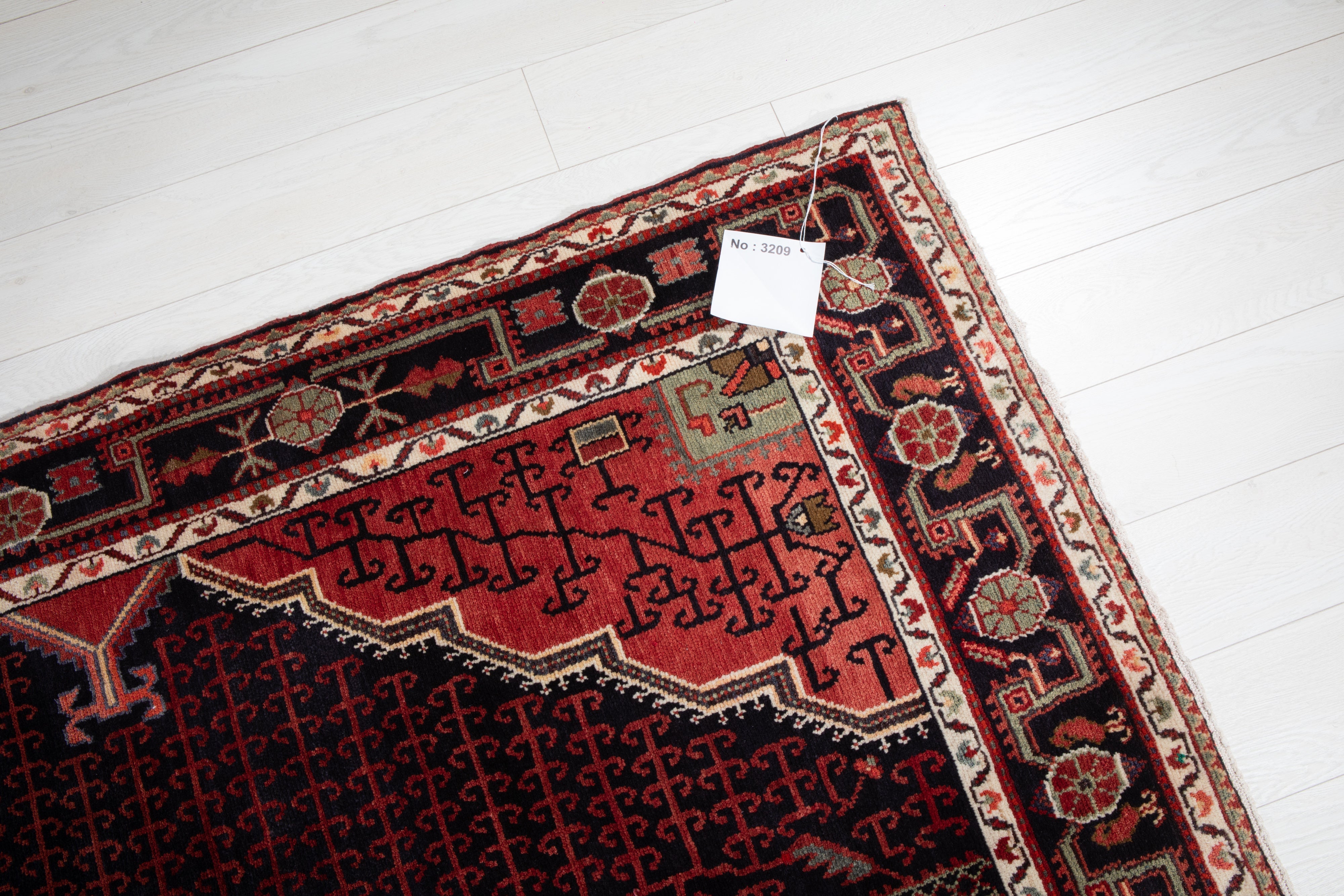 Hand-Knotted Vintage Wool Area Rug – 8' 2" x 5' 2" (249 x 157 cm) - Yasi & Fara