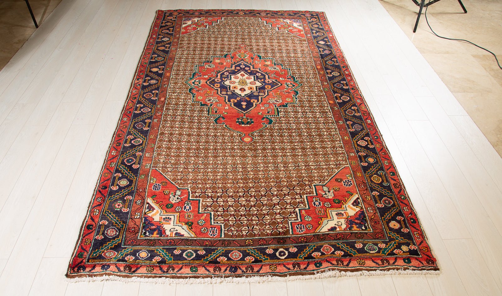 Hand-Knotted Vintage Wool Area Rug – 9' 5" x 5' (288 x 153 cm) - Yasi & Fara
