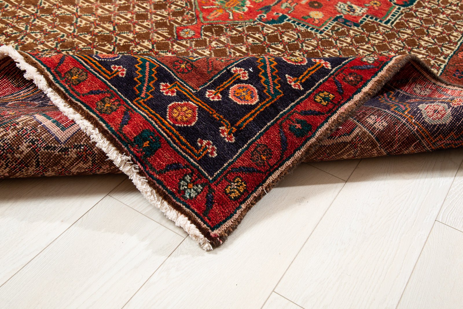 Hand-Knotted Vintage Wool Area Rug – 9' 5" x 5' (288 x 153 cm) - Yasi & Fara