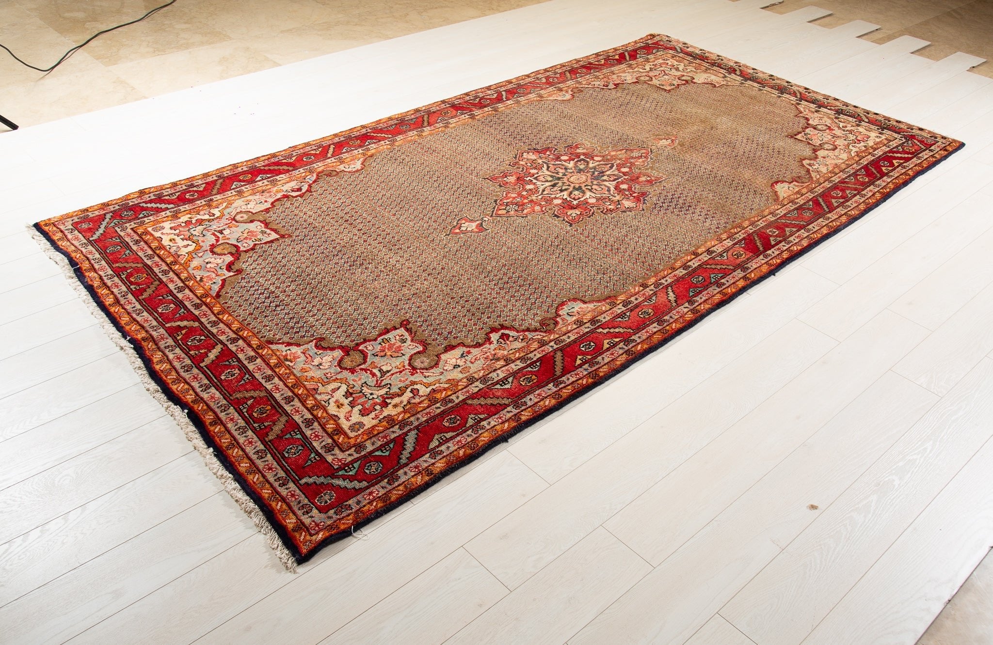 Hand-Knotted Vintage Wool Area Rug – 9' 9" x 5' 2" (298 x 157 cm) - Yasi & Fara