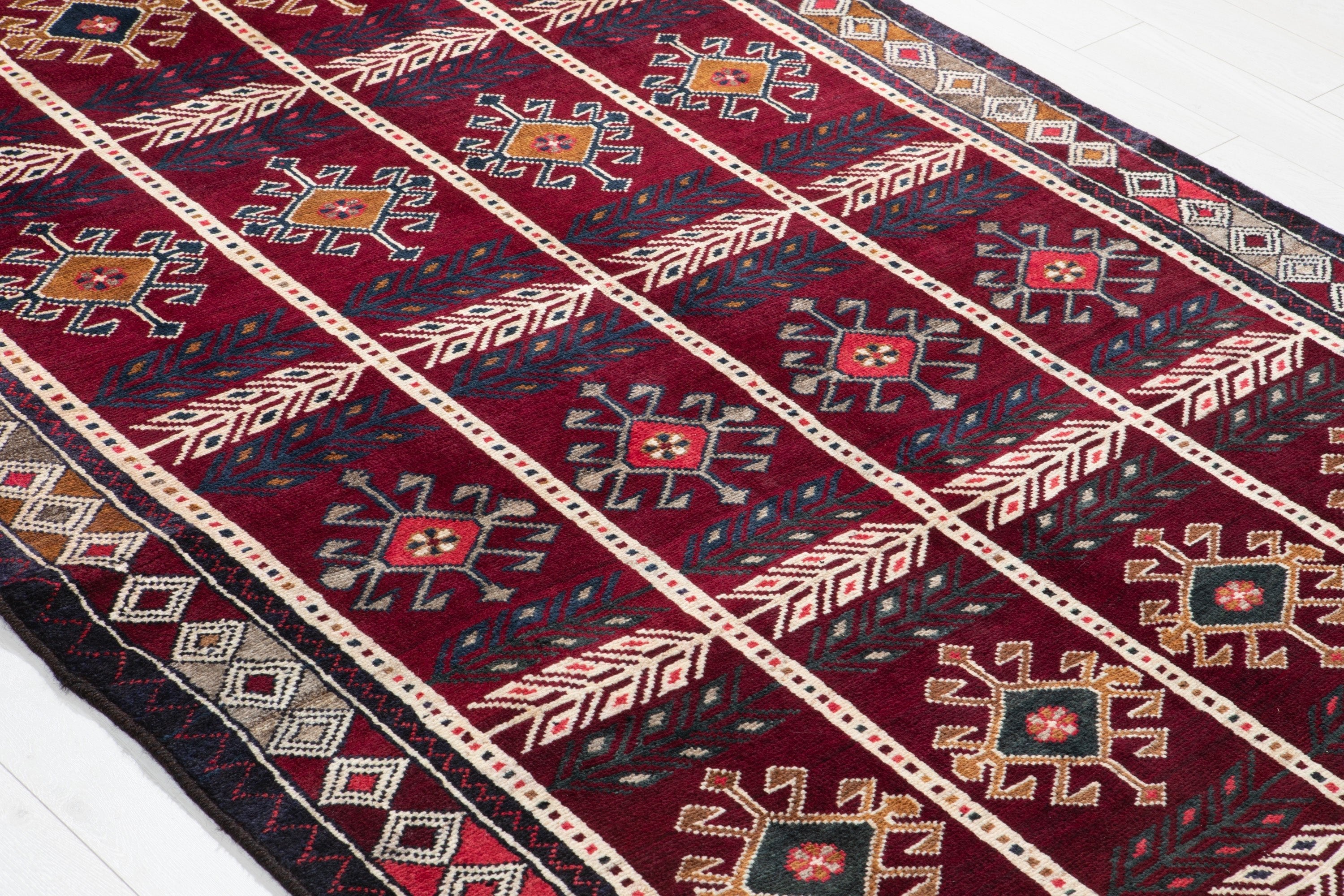 Hand-Knotted Vintage Wool Area Rug – 7' 11" x 5' 1" (241 x 155 cm) - Yasi & Fara