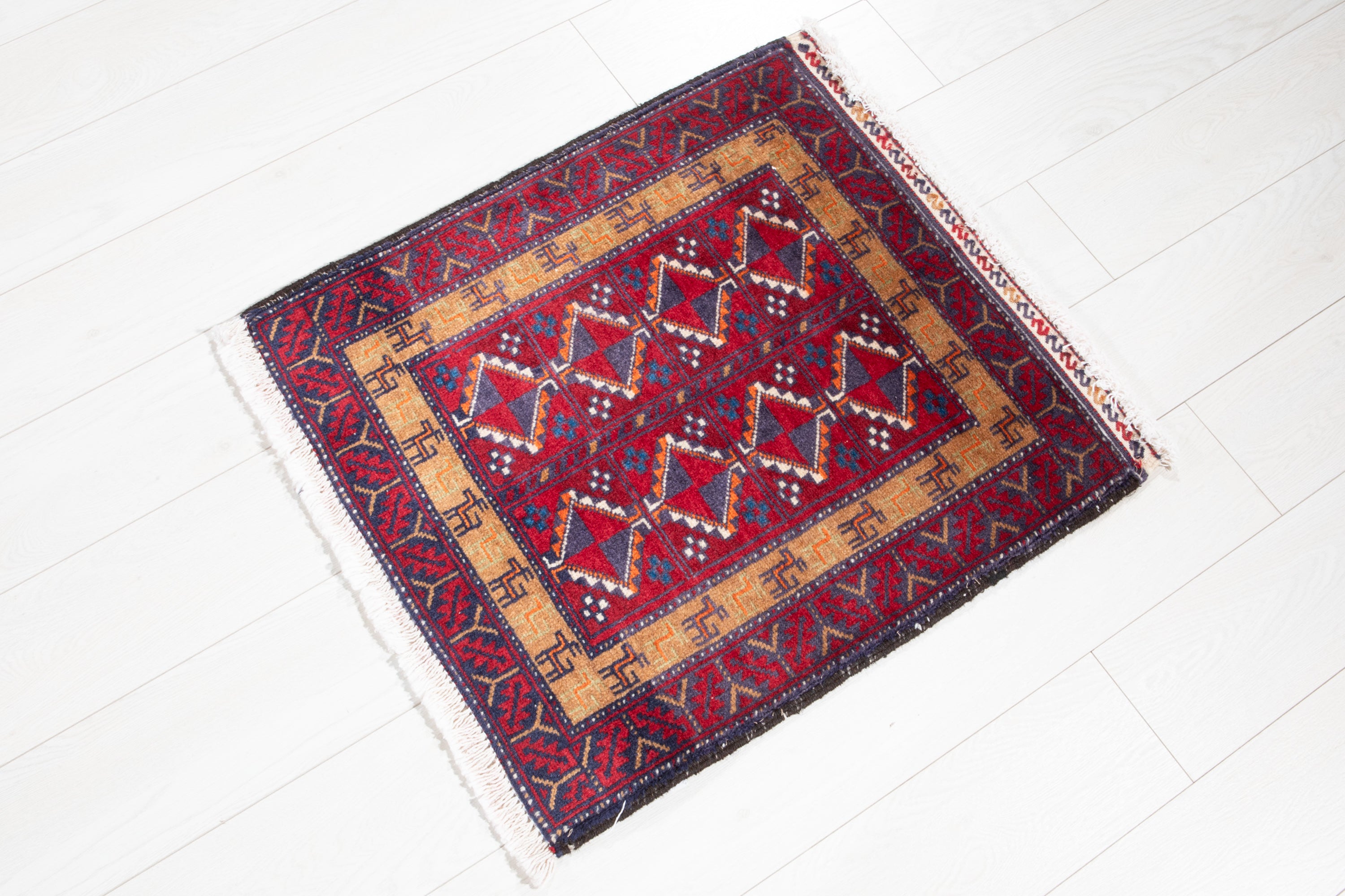Vintage Small Lori Tribal Wool Rug, Red, 2x2 – 2' 2" x 2' 0" (66 x 62 cm)
