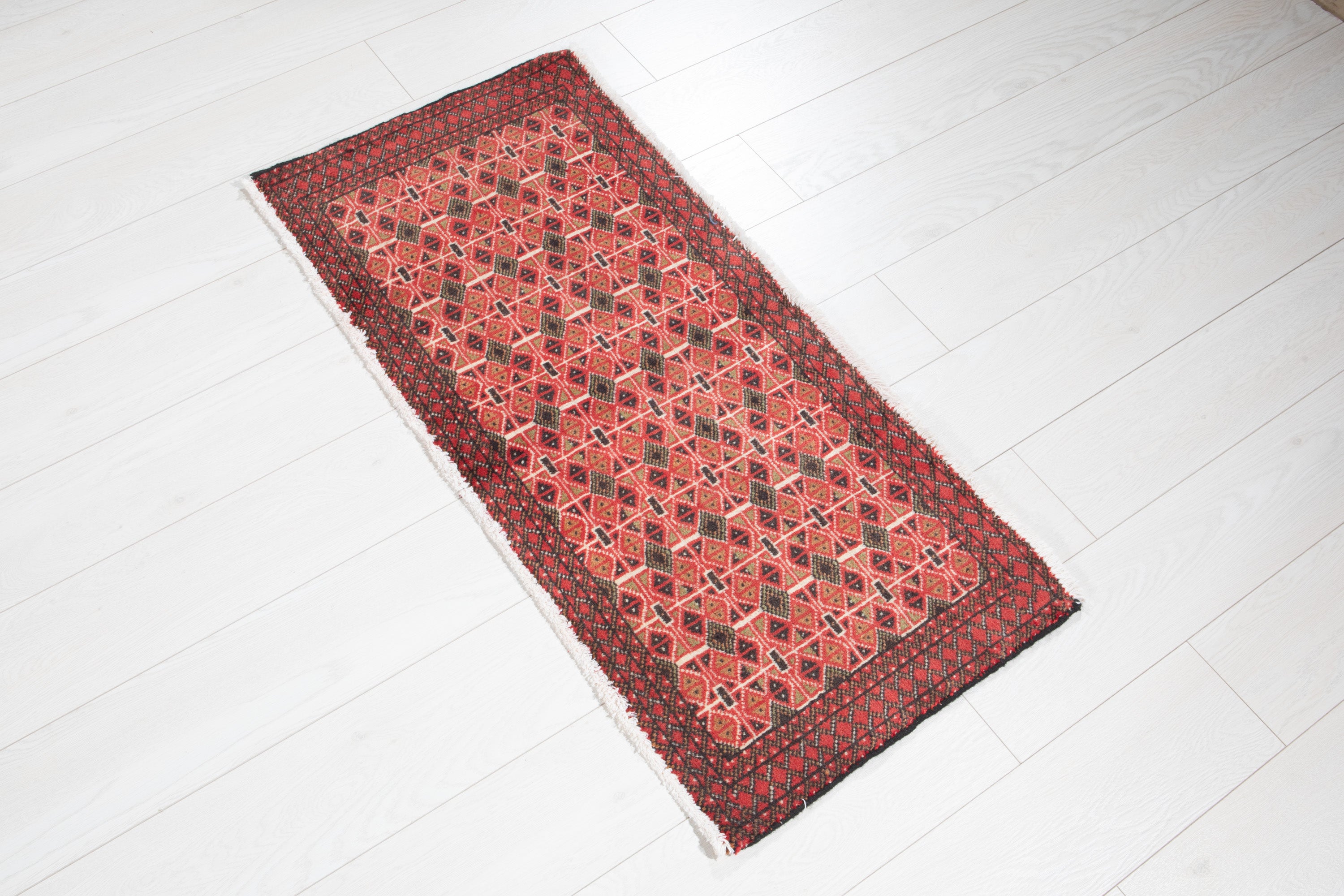 Vintage Small Turkoman Wool Rug, Red, Beige 2x3 – 3' 5" x 1' 5" (104 x 45 cm)