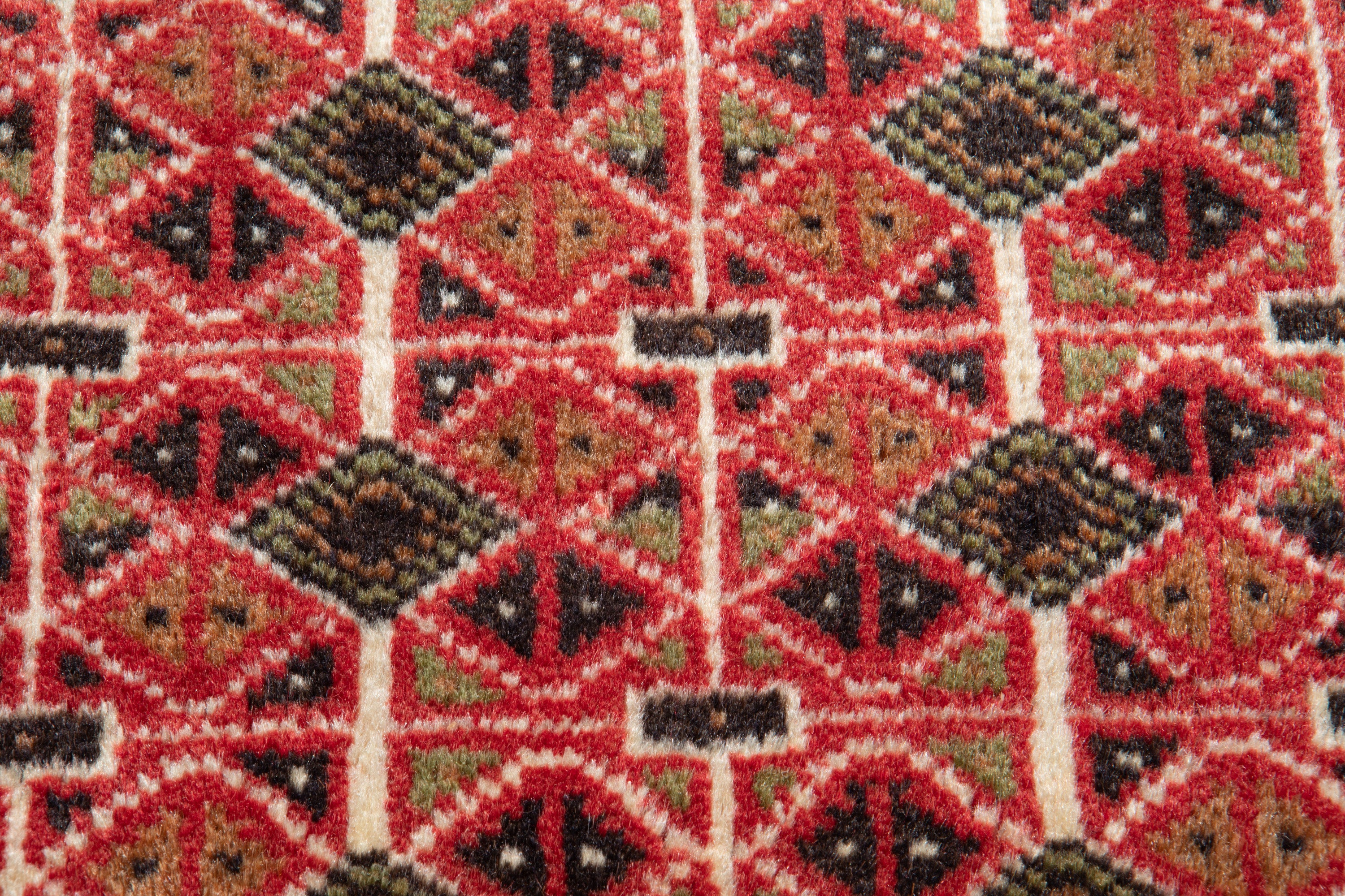Vintage Small Turkoman Wool Rug, Red, Beige 2x3 – 3' 5" x 1' 5" (104 x 45 cm)