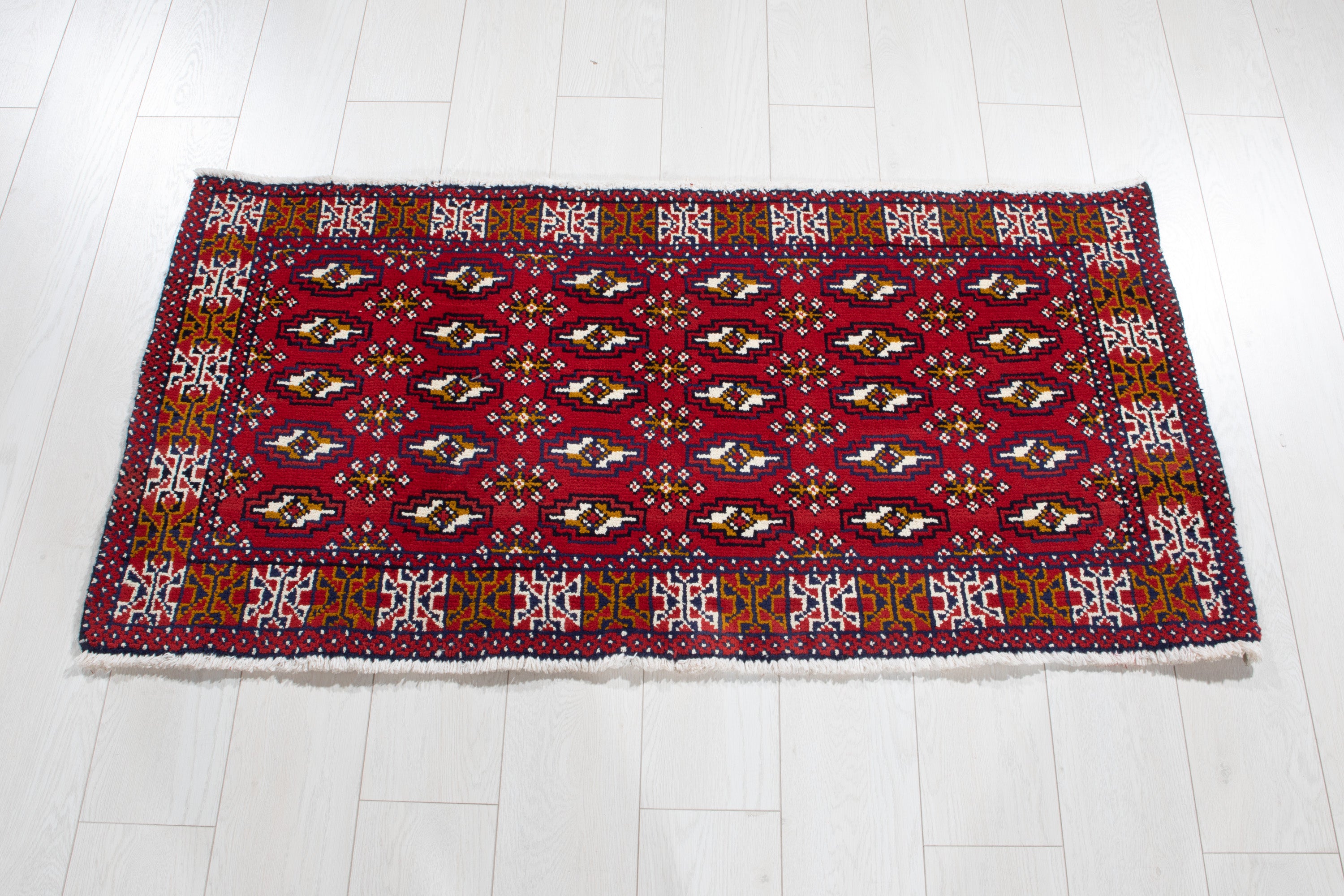 Fine Vintage Turkoman Wool Rug, Red, 2x4 – 4' 3" x 2' 0" (129 x 61 cm)