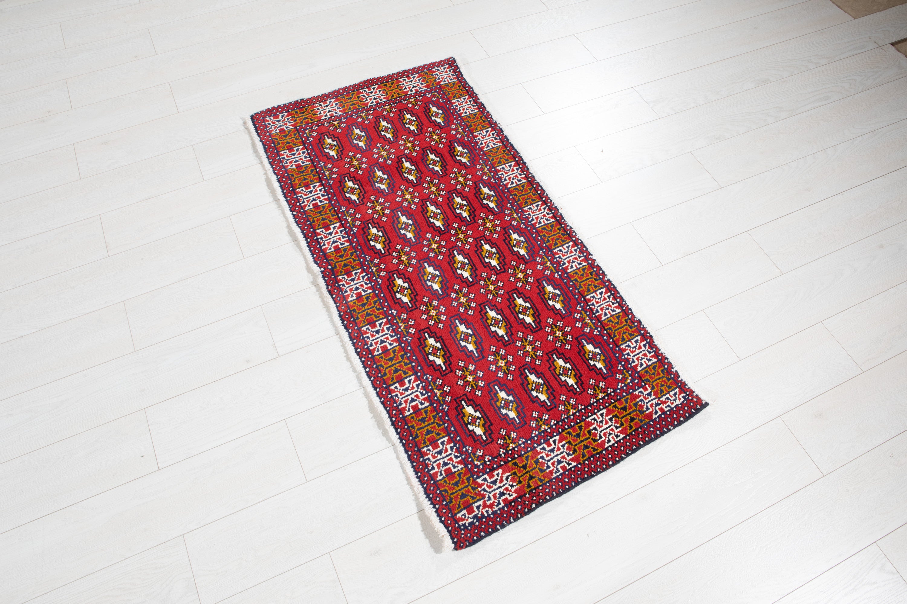 Fine Vintage Turkoman Wool Rug, Red, 2x4 – 4' 3" x 2' 0" (129 x 61 cm)