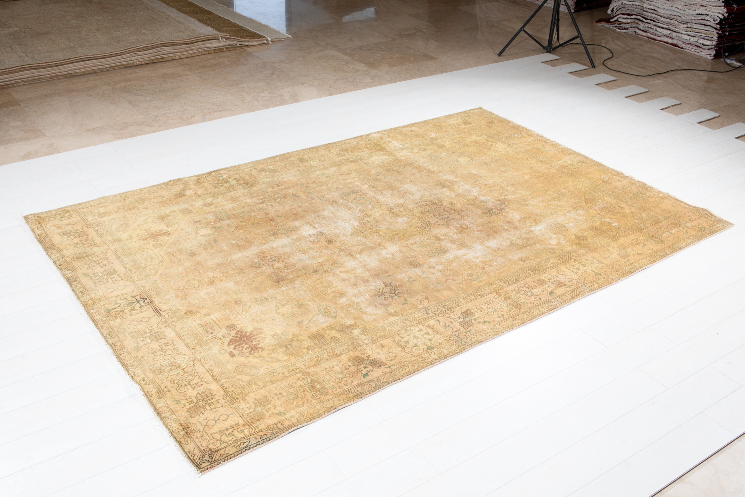 Hand-Knotted Vintage Large Wool Area Rug Faded – 9' 8" x 6' 4" (294 x 194 cm) - Yasi & Fara
