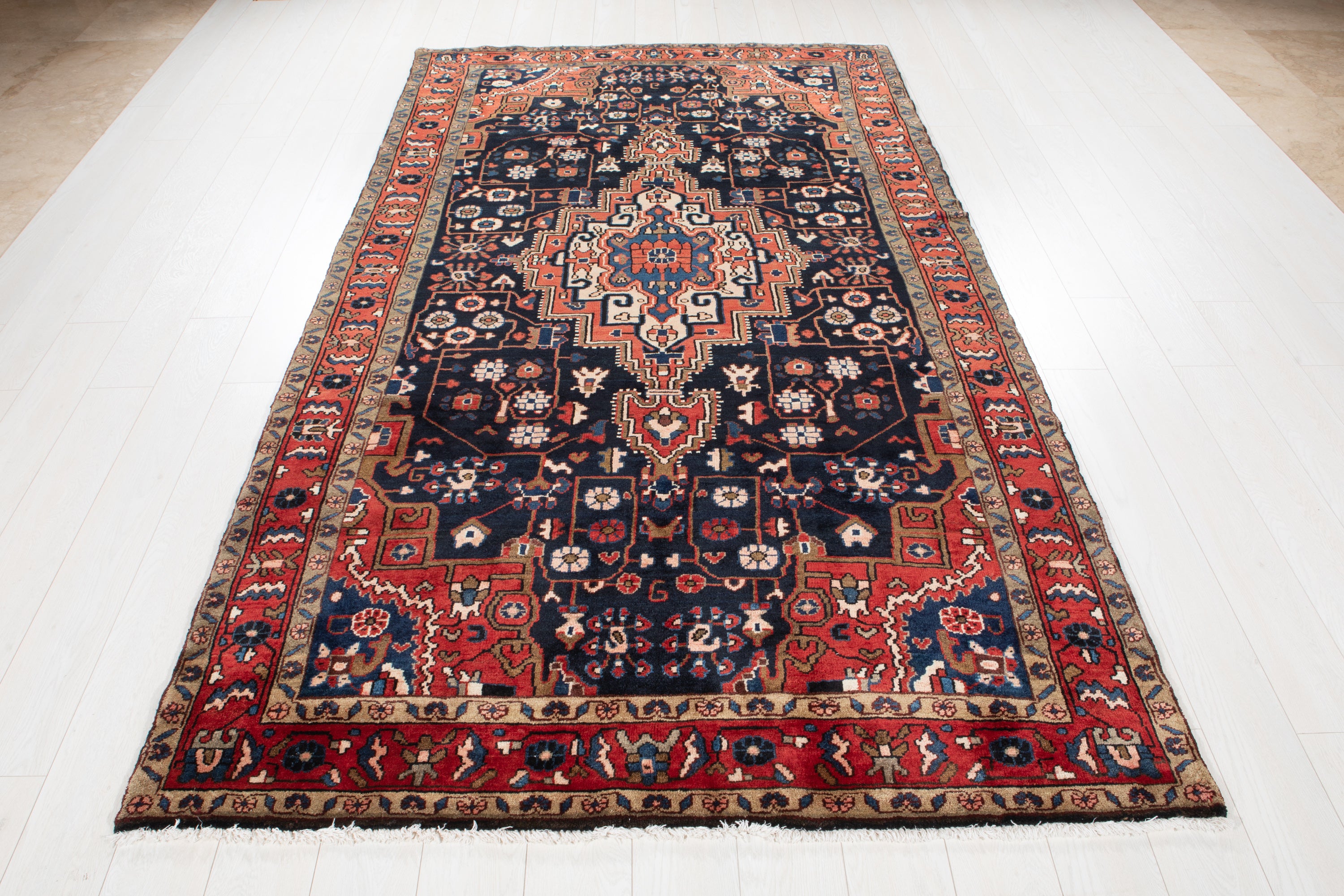 Collectible Vintage Jozan Malayer Tribal Medallion Wool Rug, Navy Blue & Red, 5x10 – 9' 6" x 5' 3" (291 x 159 cm)