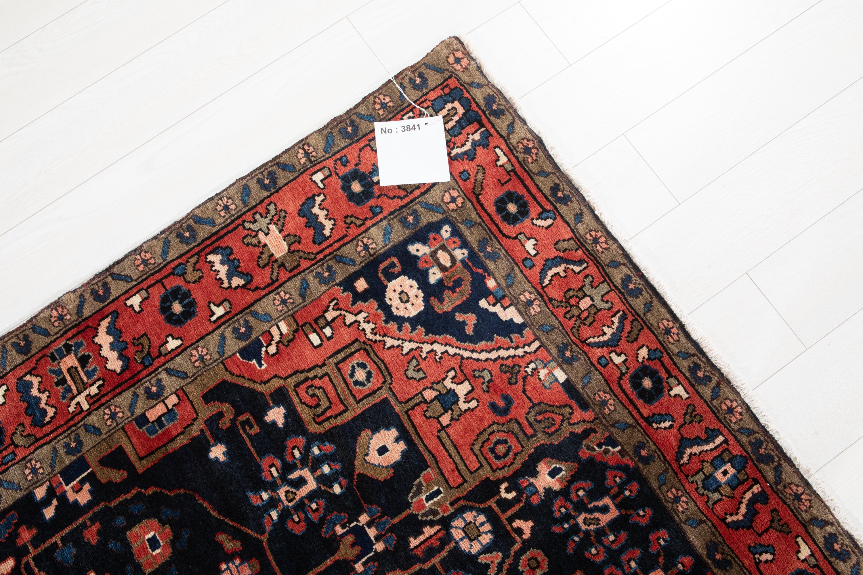 Collectible Vintage Jozan Malayer Tribal Medallion Wool Rug, Navy Blue & Red, 5x10 – 9' 6" x 5' 3" (291 x 159 cm)