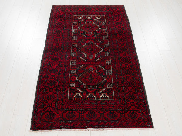 7' 5" x 3' 8" Excellent Hand-Knotted Collectible Vintage Fine Tribal Rug