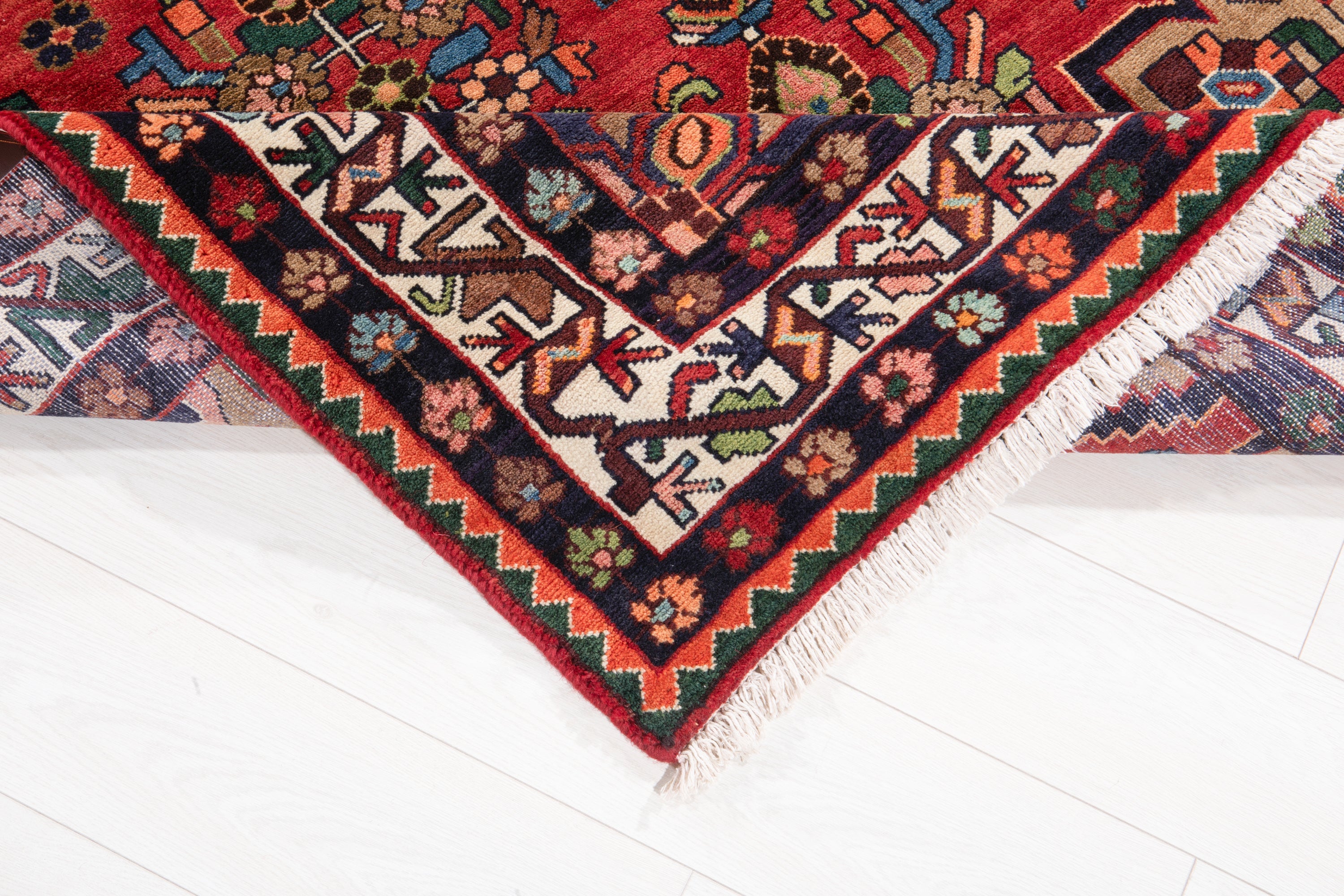 Hand-Knotted Vintage Wool Area Rug – 9' 1" x 5' (277 x 152 cm) - Yasi & Fara