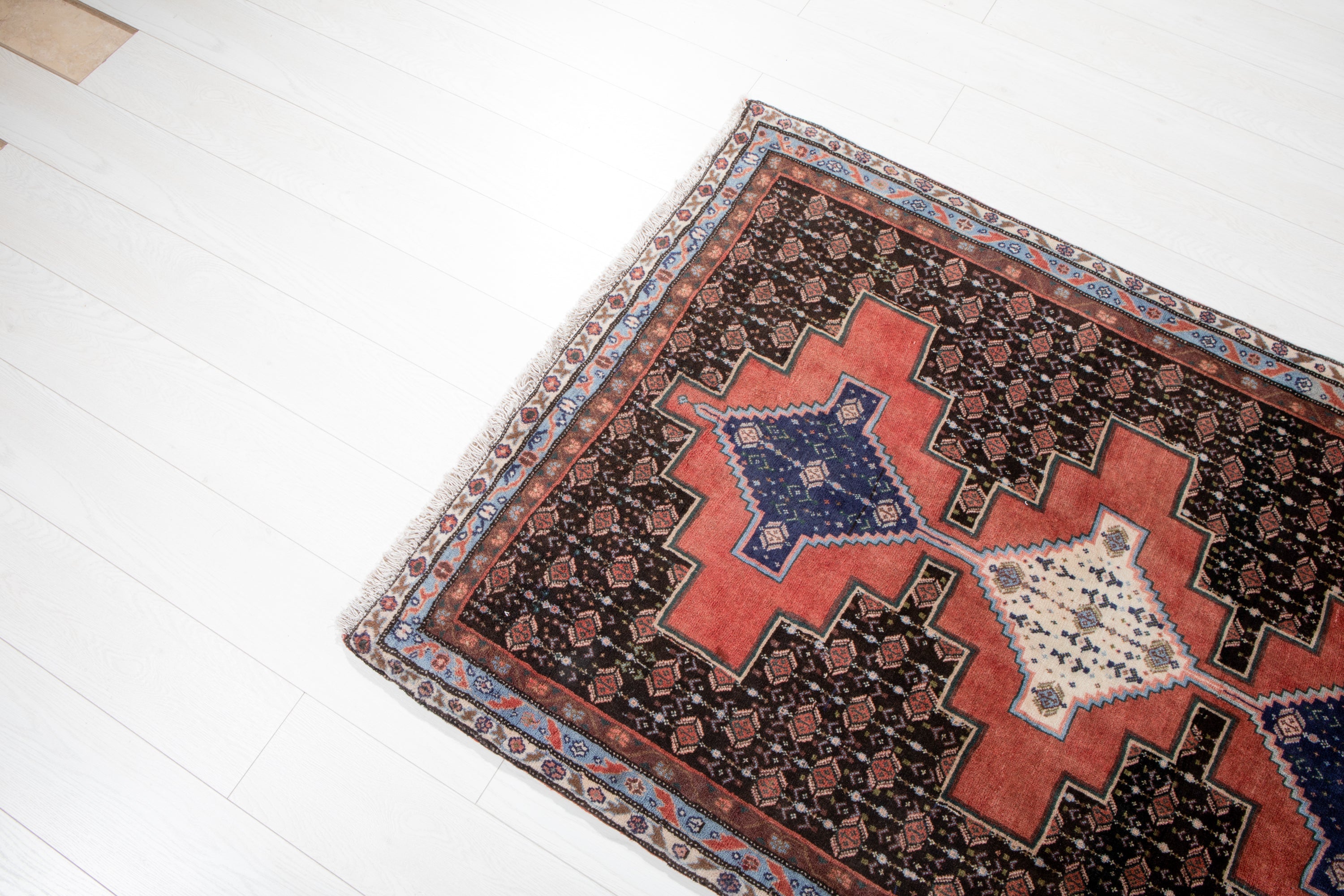 Hand-Knotted Vintage Wool Runner Rug – 9' 9" x 3' 5 (298 x 104 cm) - Yasi & Fara