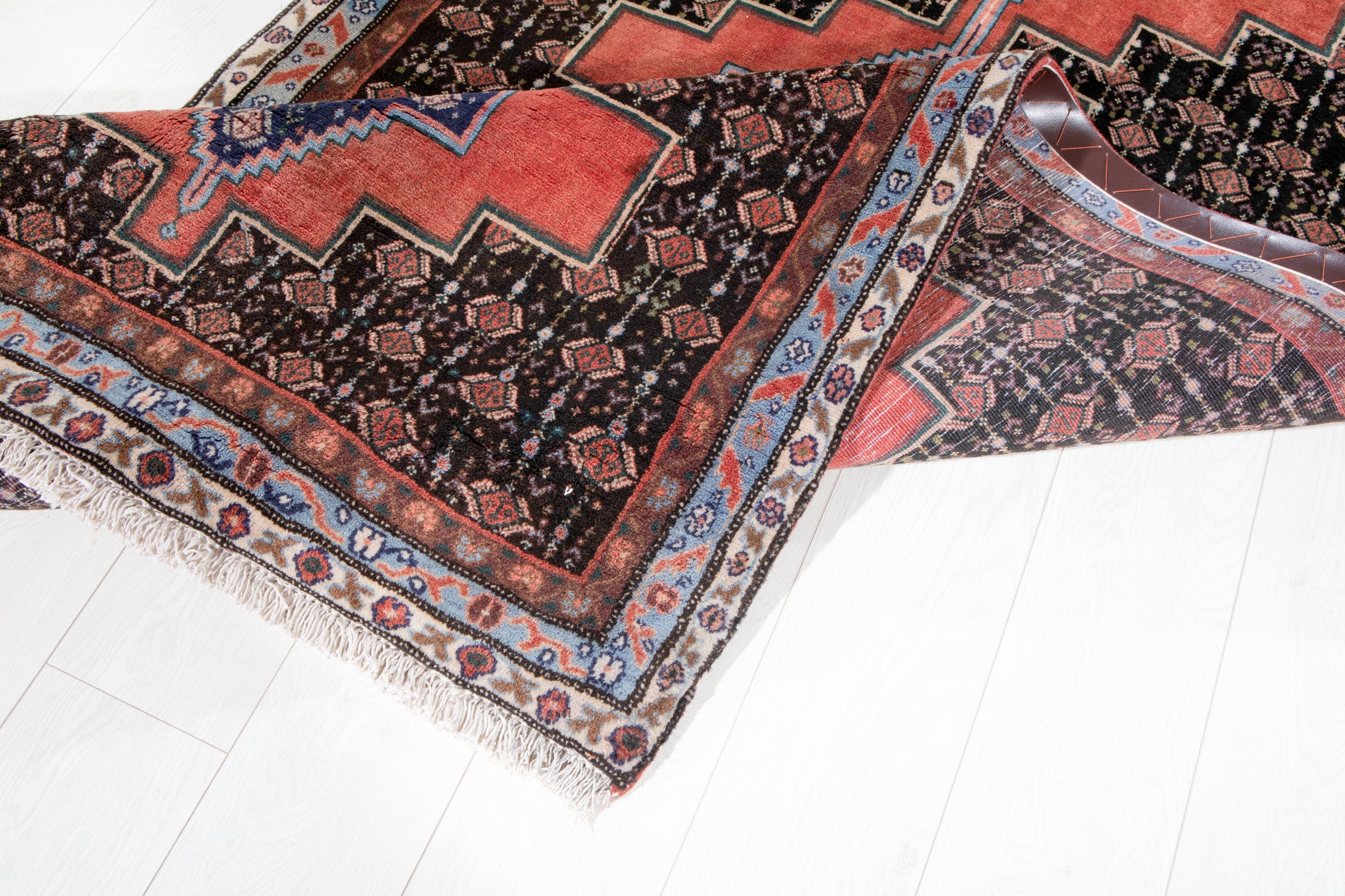 Hand-Knotted Vintage Wool Runner Rug – 9' 9" x 3' 5 (298 x 104 cm) - Yasi & Fara
