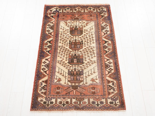 5' 4" x 3' 3" Excellent Hand-Knotted Vintage Tribal Rug