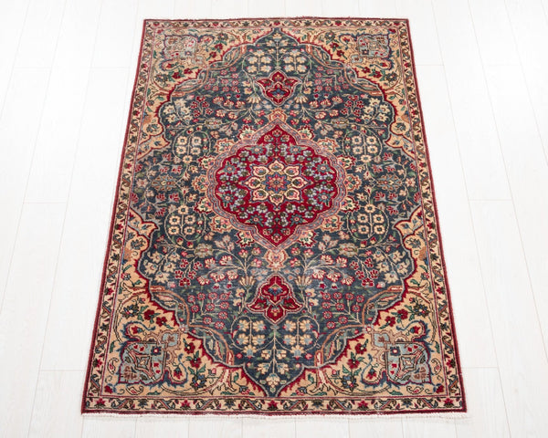 5' 3" x 3' 5" Excellent Hand-Knotted Antique Floral Rug