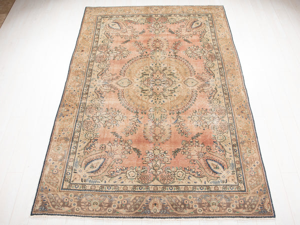 9' 5 x 6' 2" Excellent Hand-Knotted Antique Neutral Area Rug