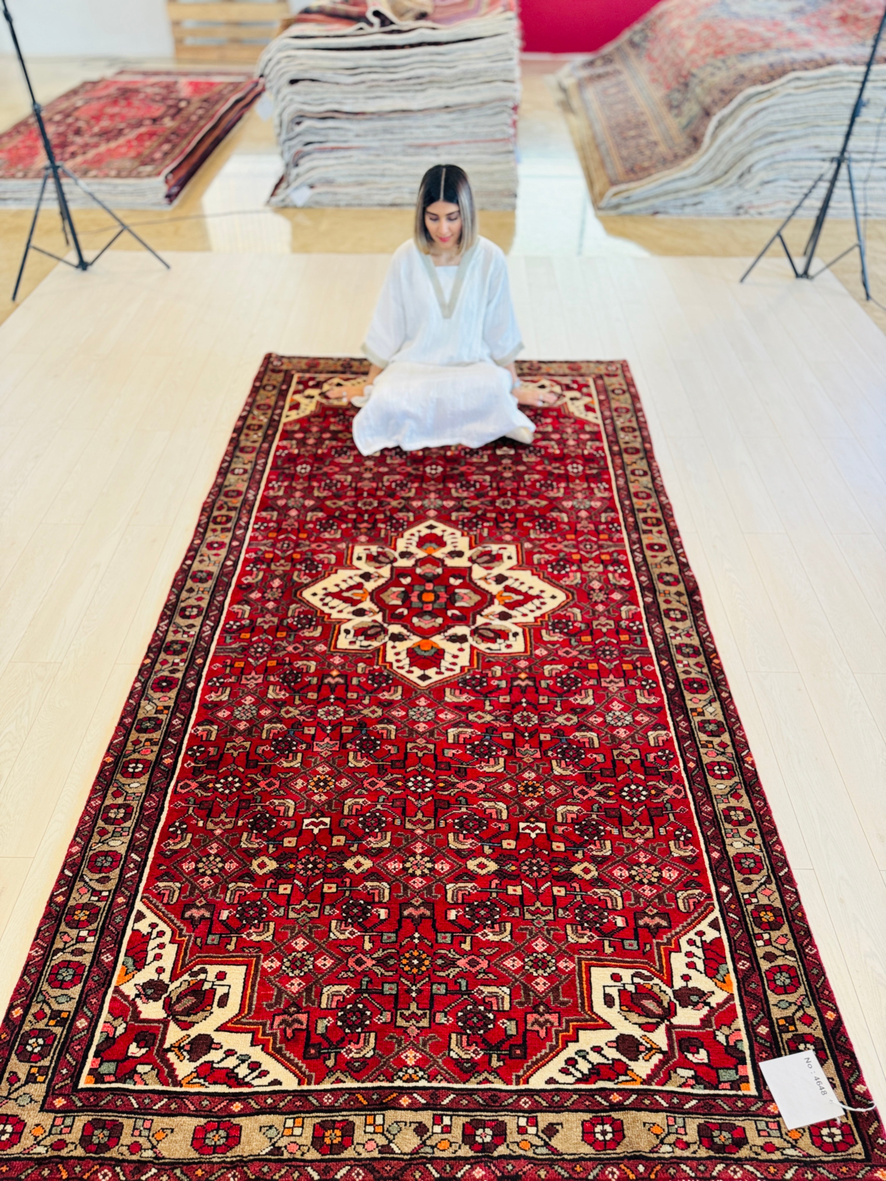 Hand-Knotted Vintage Wool Area Rug – 9' 11" x 5' 3" (303 × 161 cm) - Yasi & Fara