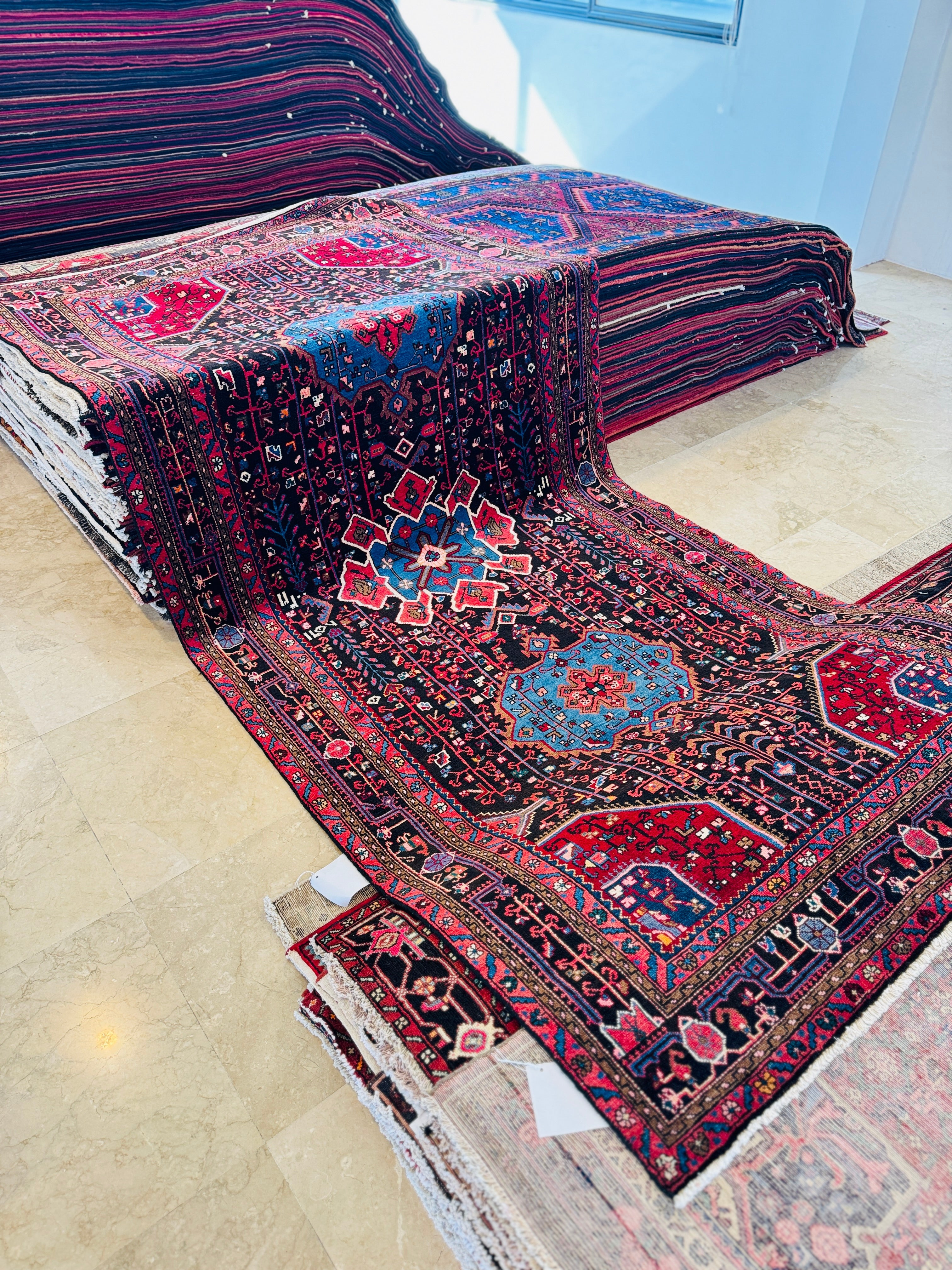 Hand-Knotted Vintage Wool Area Rug – 11' 9" X 5' 4" (357 x 162 cm) - Yasi & Fara