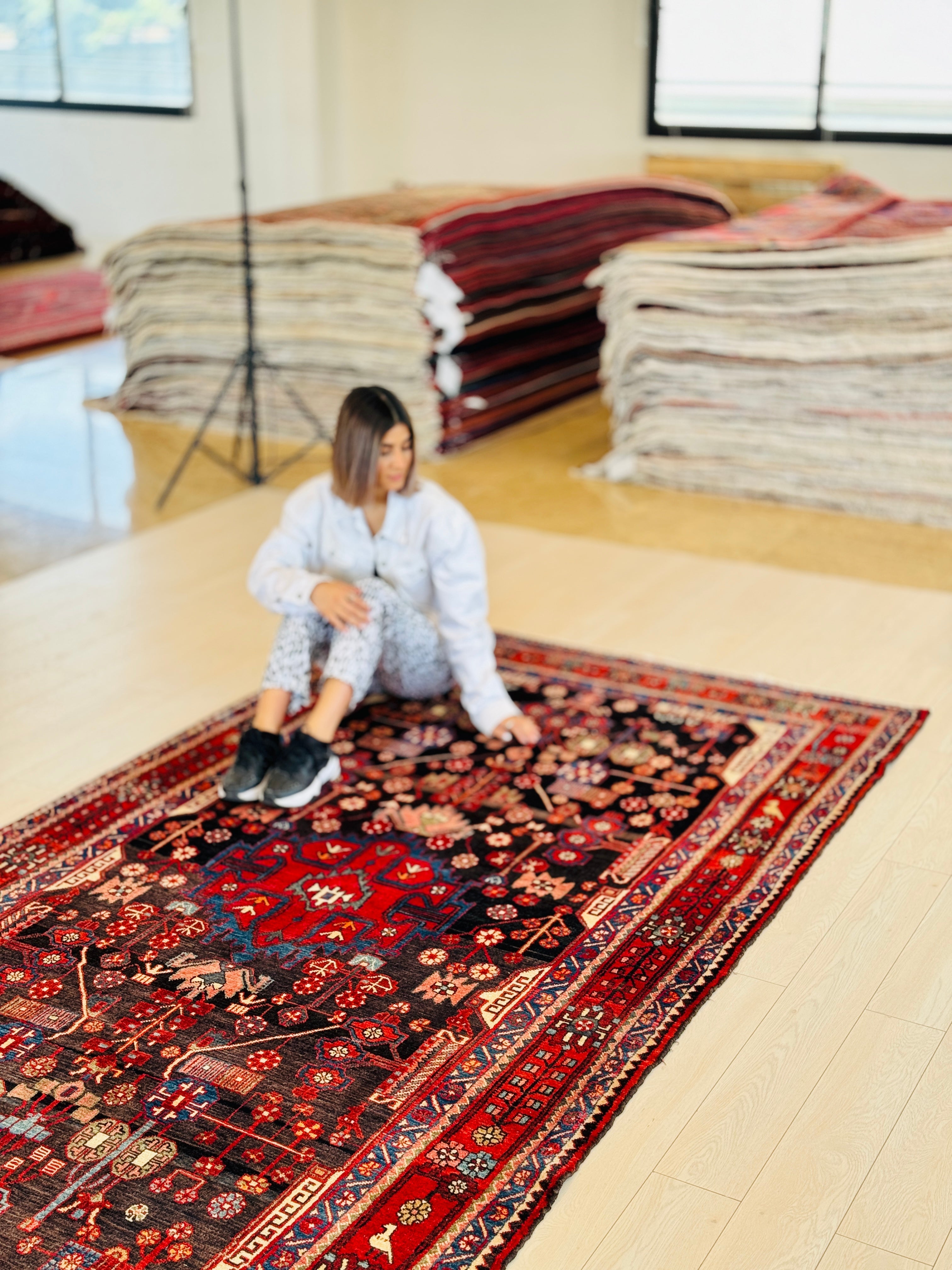 Hand-Knotted Vintage Wool Area Rug – 10' 3" x 5' 4" (313 × 163 cm) - Yasi & Fara