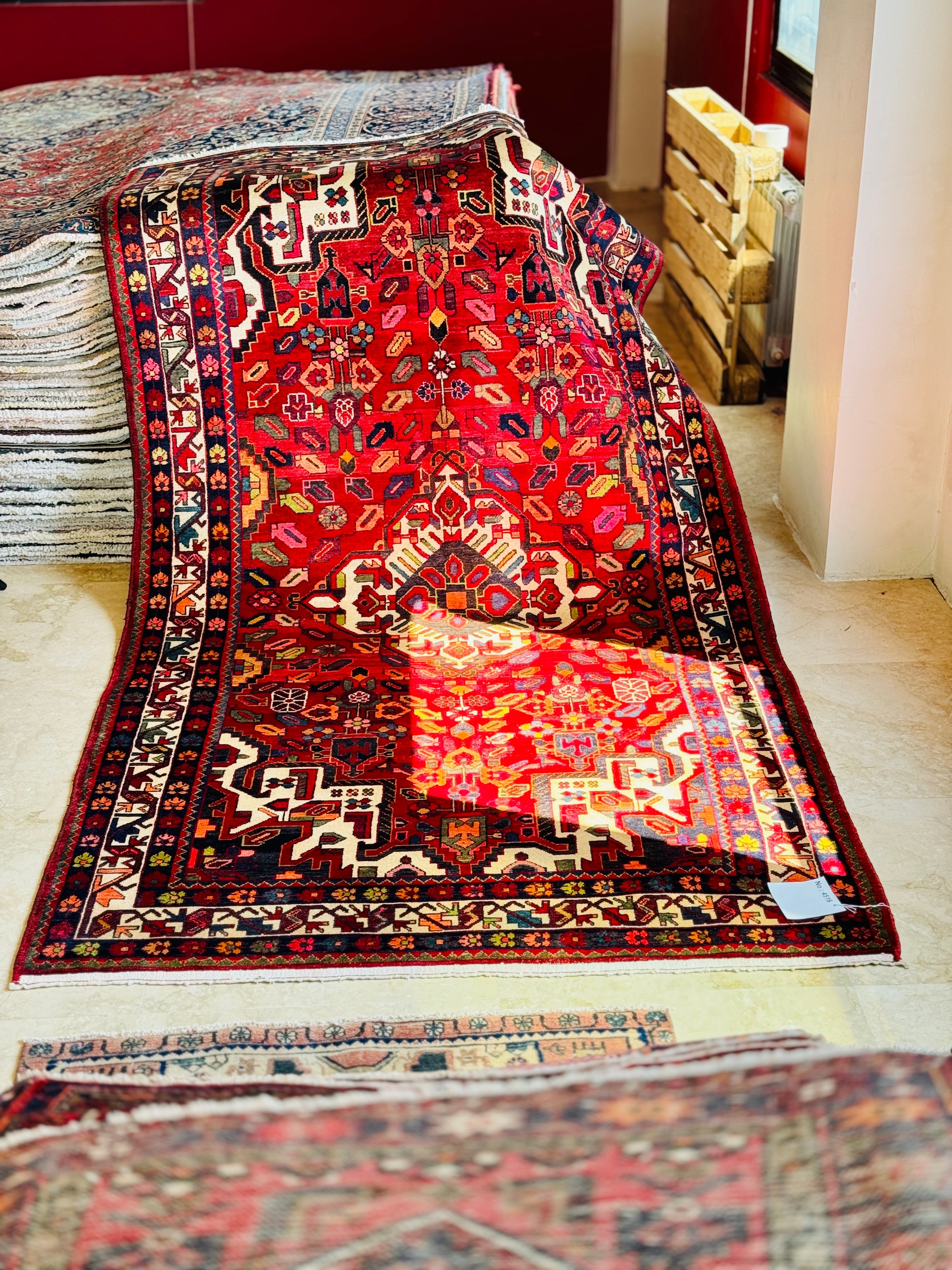 Hand-Knotted Vintage Wool Area Rug – 9' 11" x 5' 2" (302 x 157 cm) - Yasi & Fara