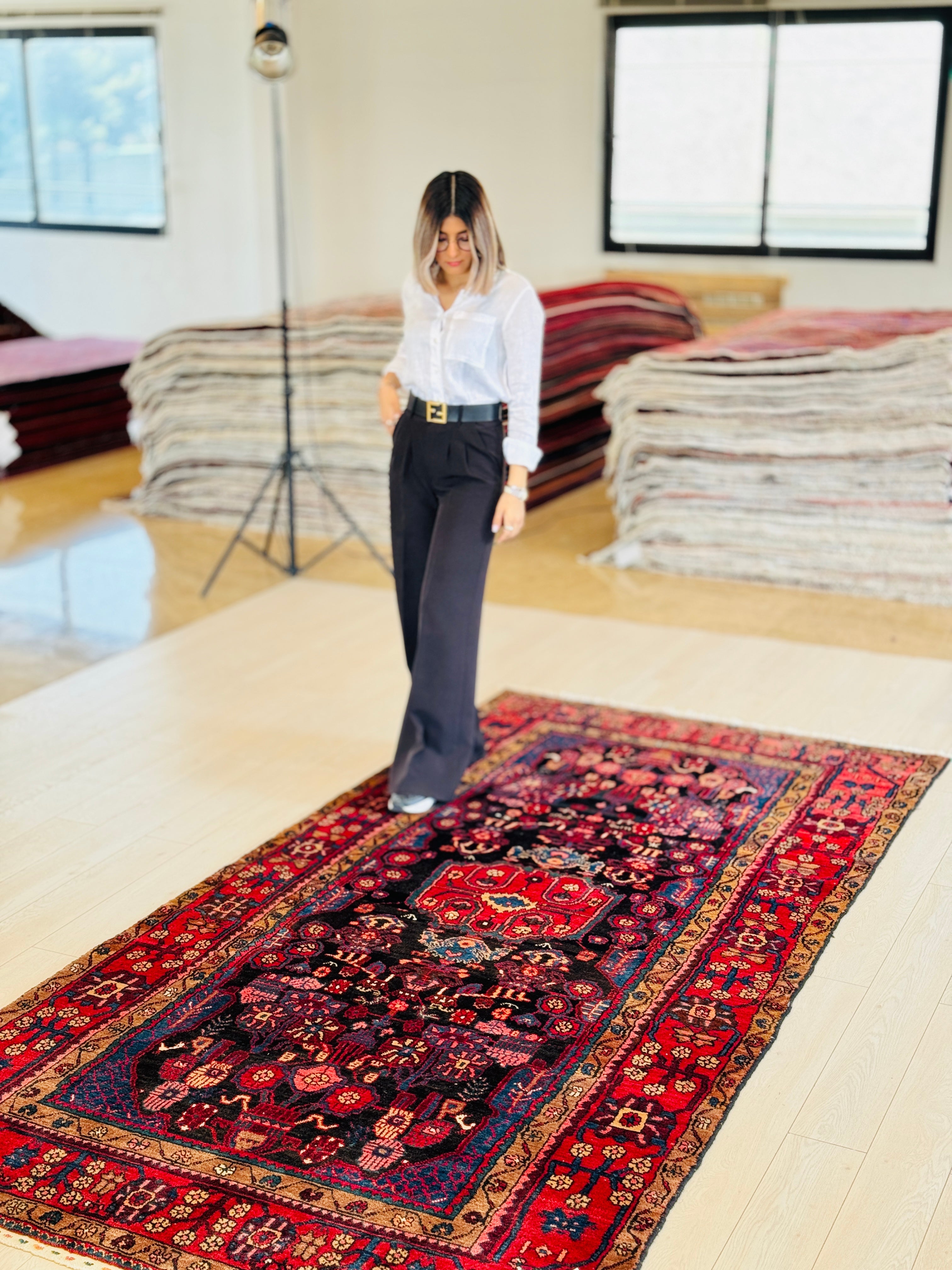 Hand-Knotted Vintage Wool Area Rug – 9' 8" x 4' 9" (296 × 146 cm) - Yasi & Fara