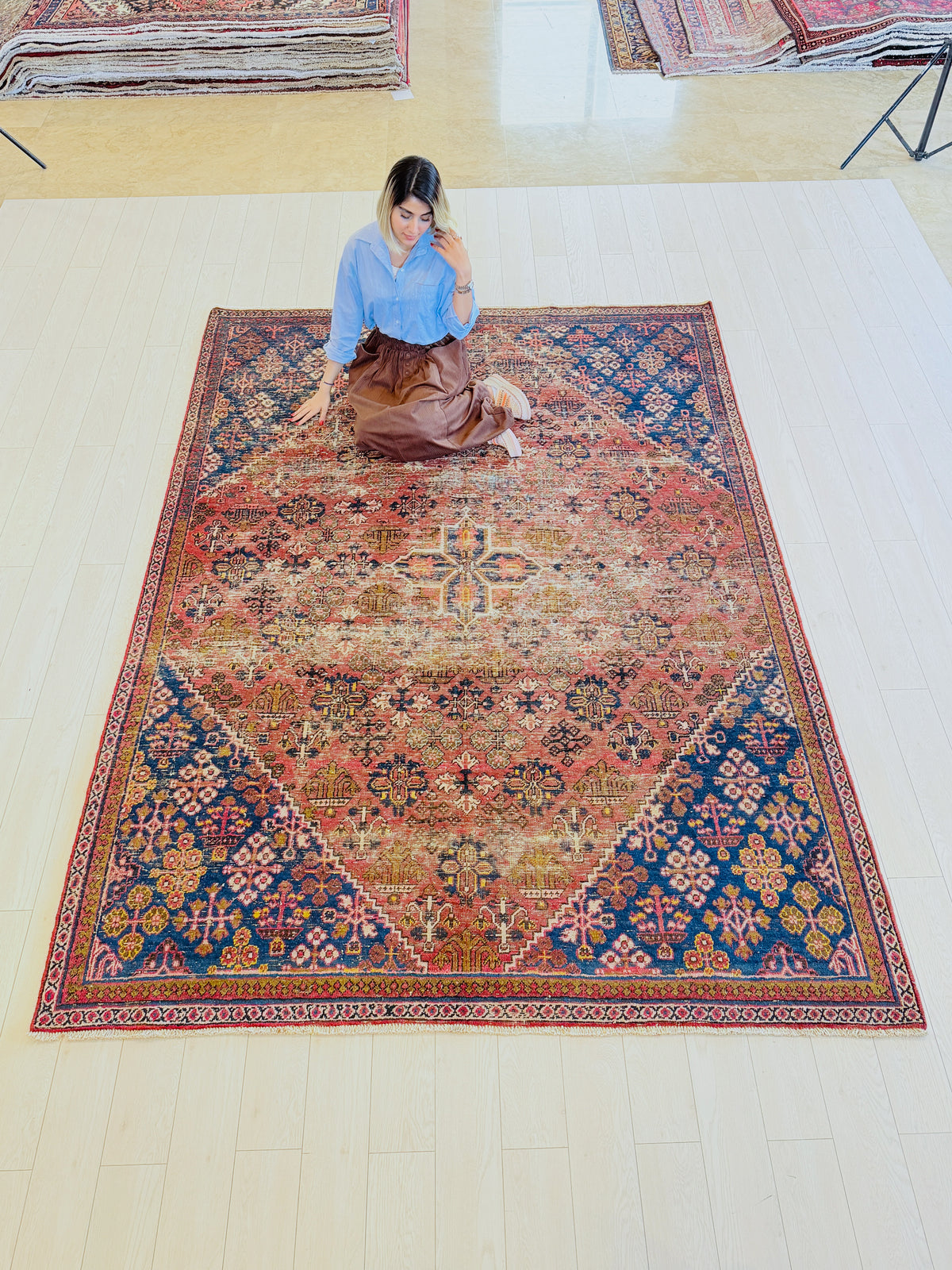 Antique Faded rust red and navy blue Geometric Rug – 9' 9" x 6' 9" (297 x 207 cm)